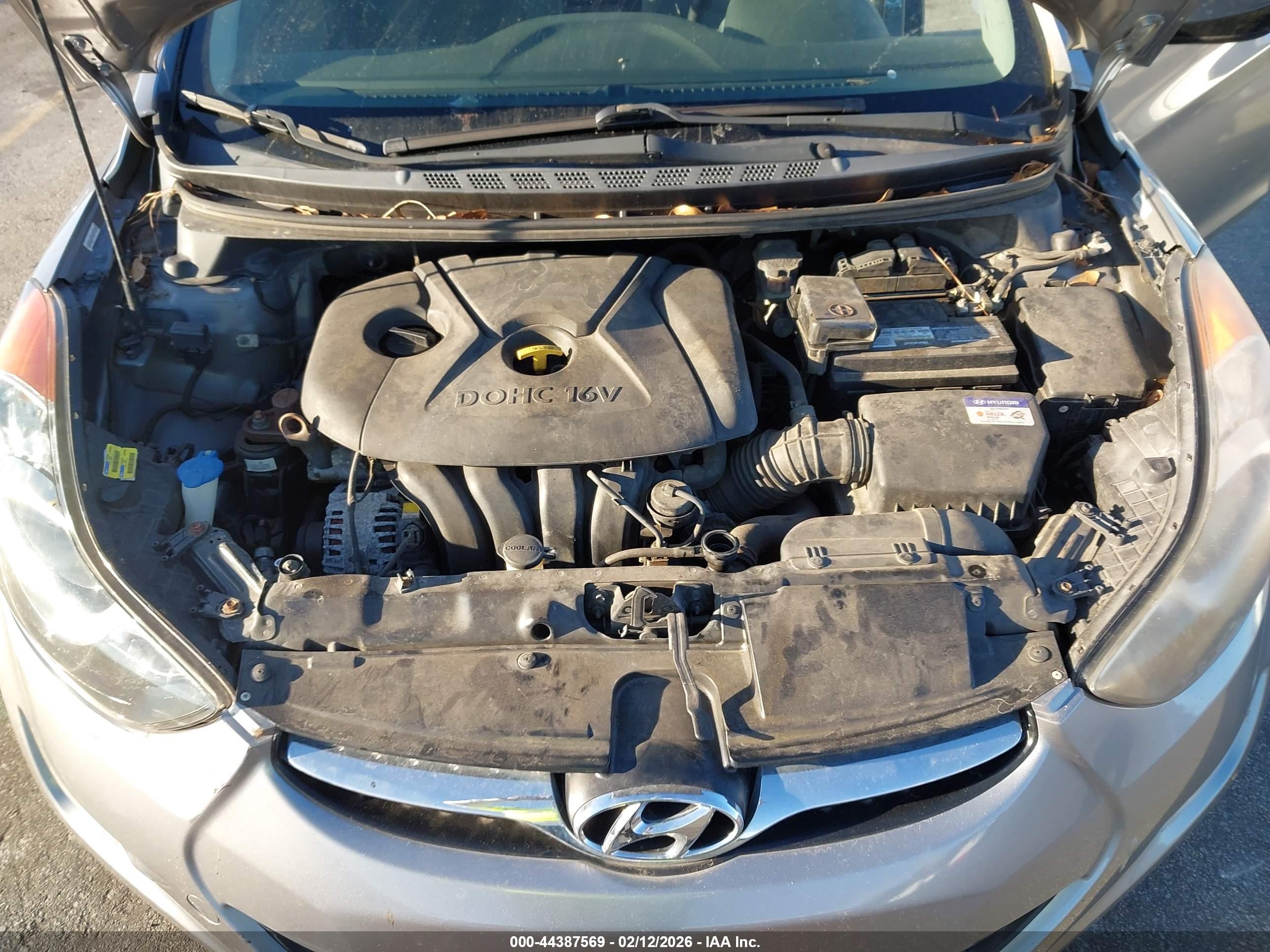 HYUNDAI ELANTRA image 10