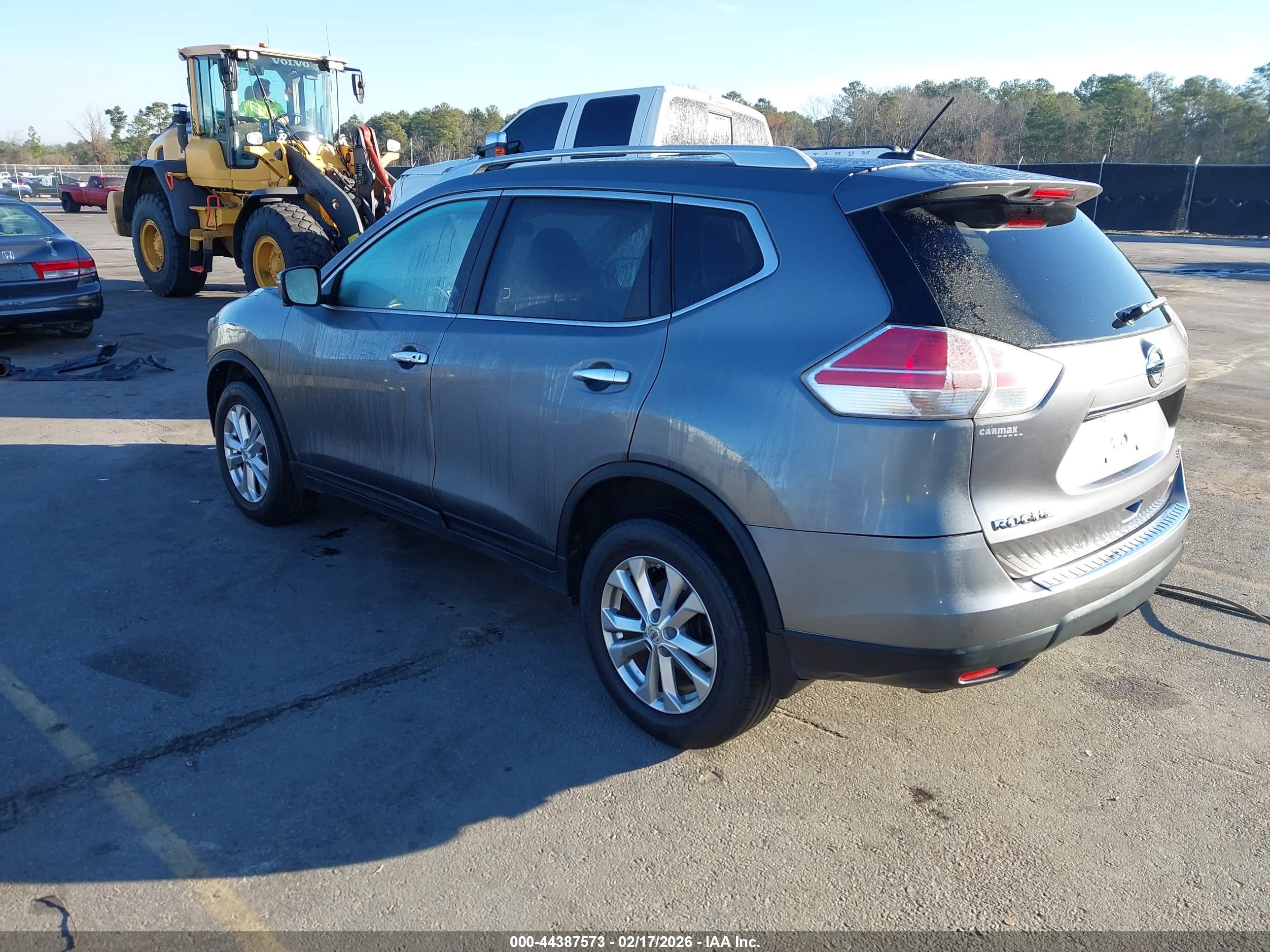 NISSAN ROGUE image 3