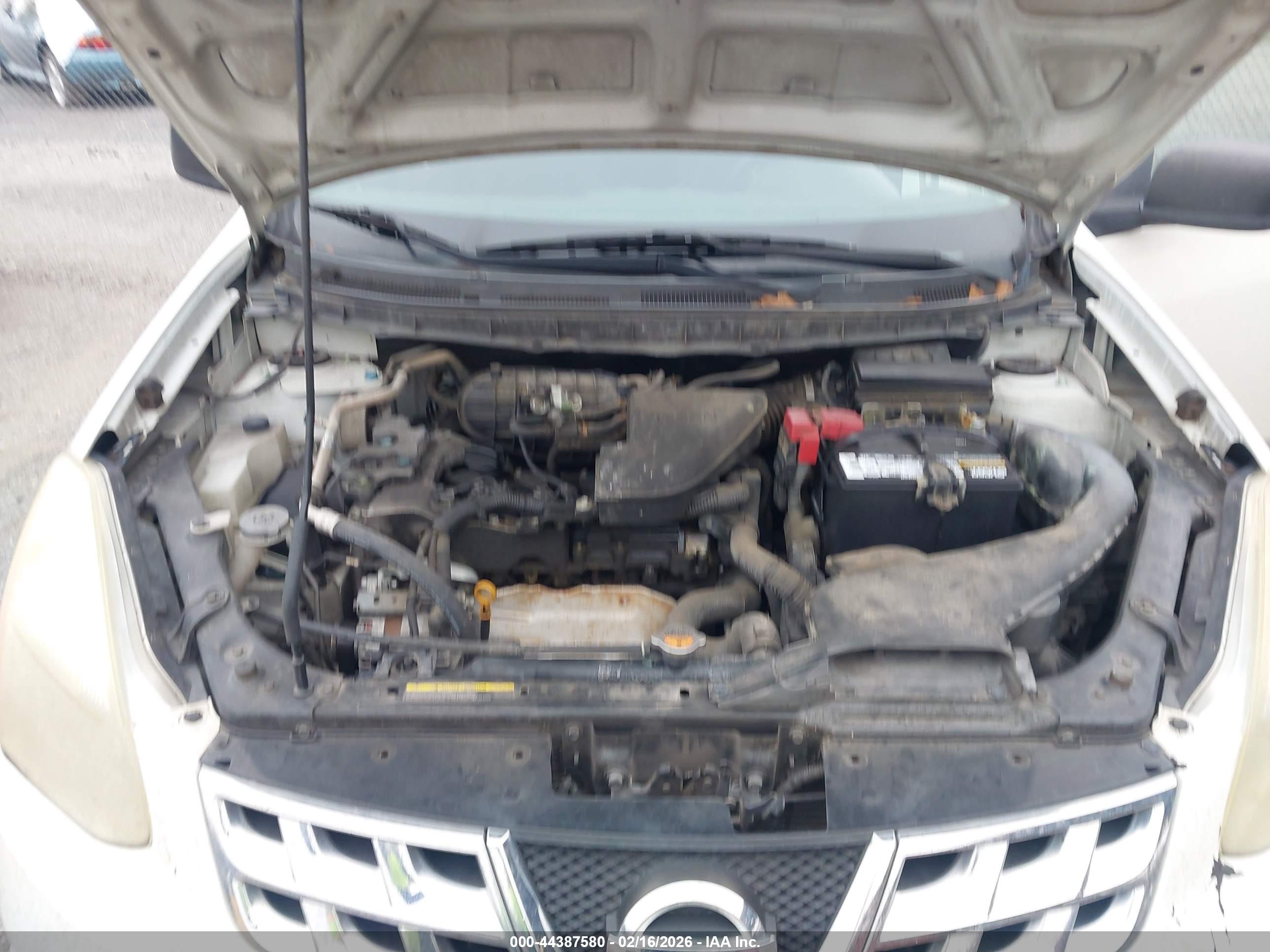 NISSAN ROGUE image 10