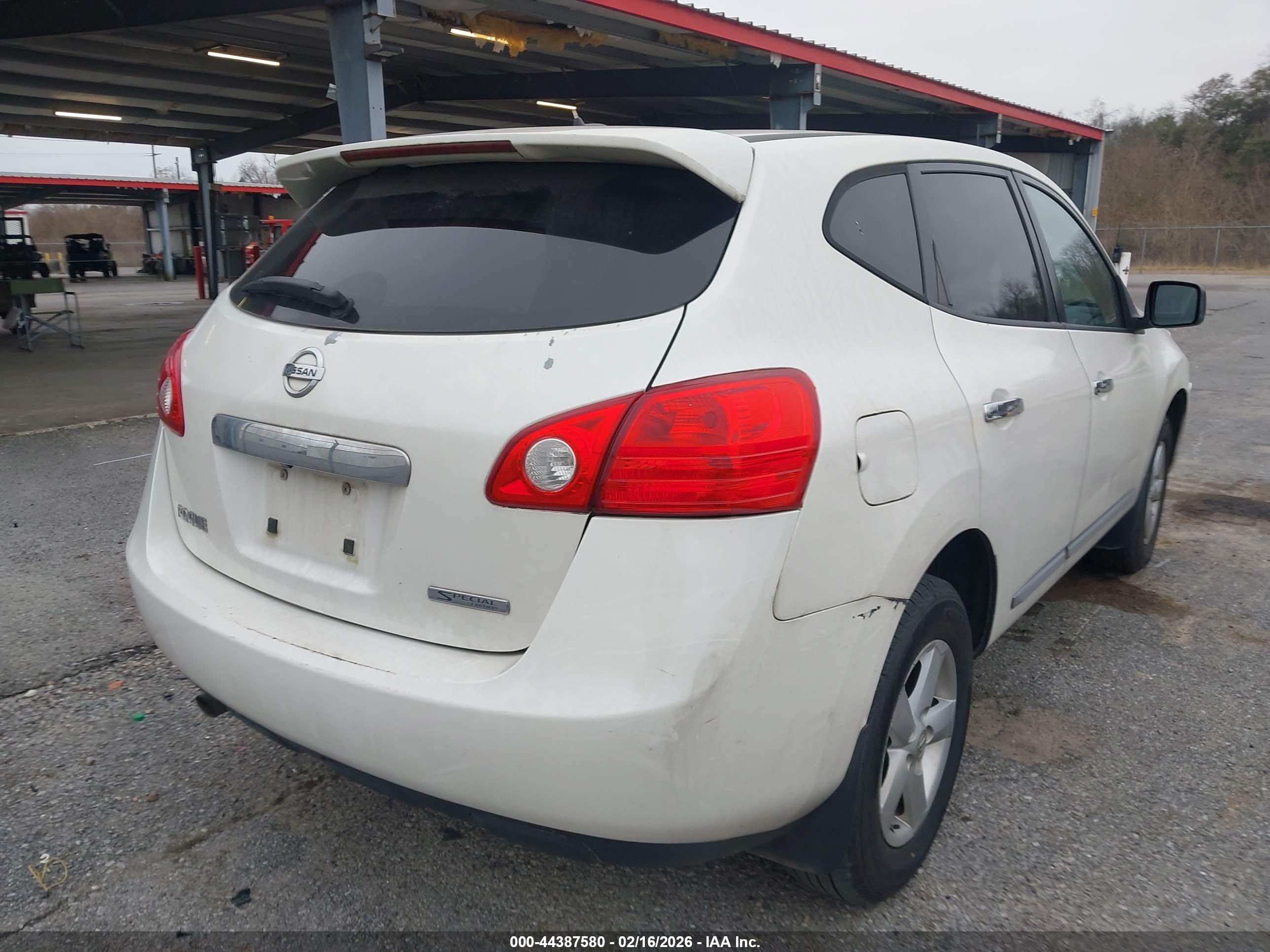 NISSAN ROGUE image 4