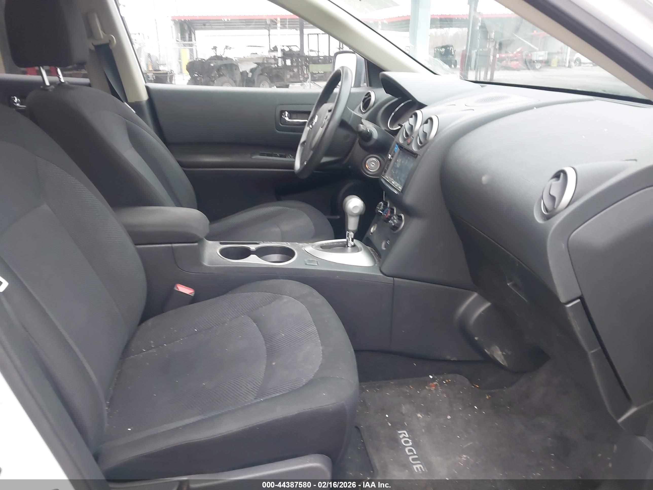 NISSAN ROGUE image 5