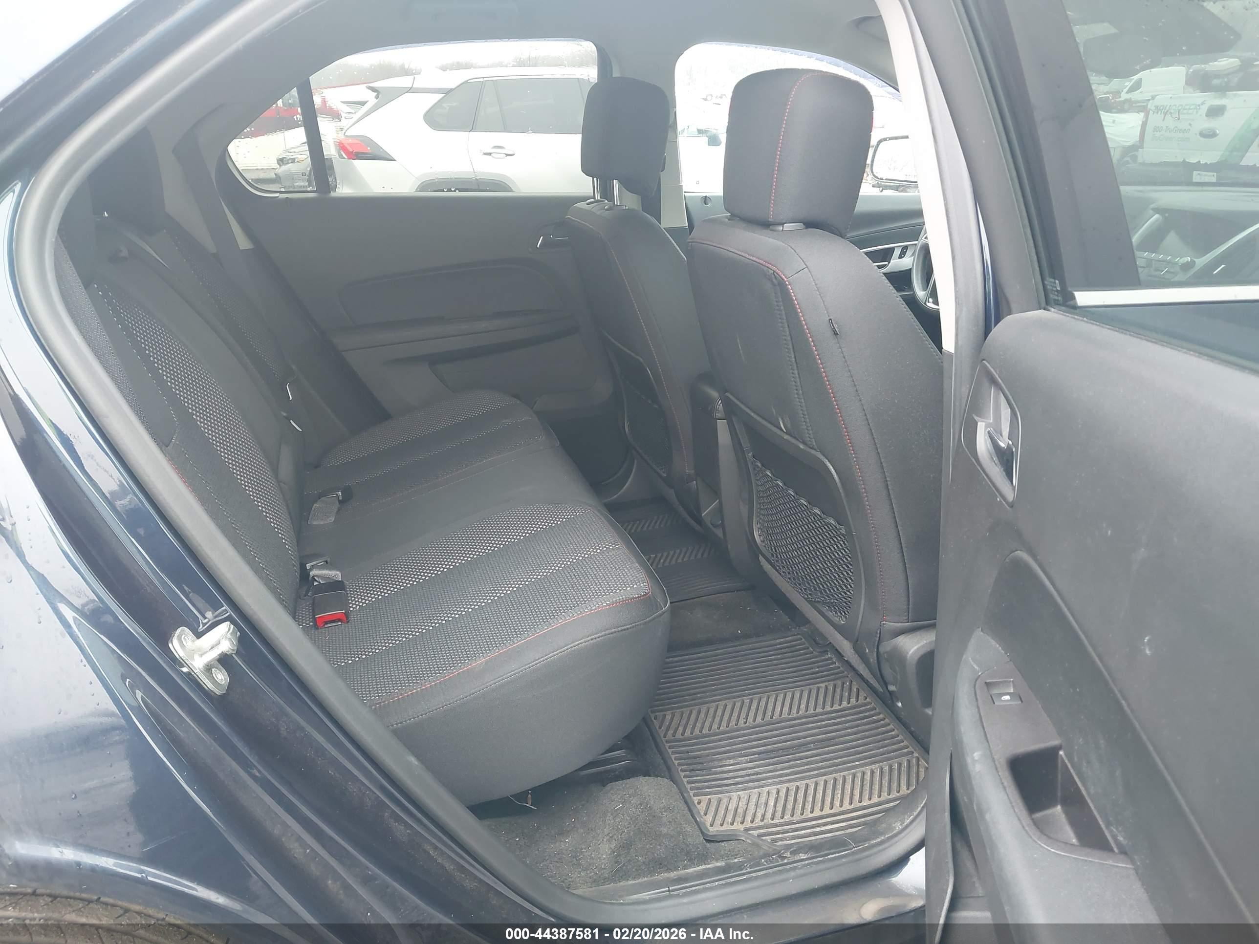CHEVROLET EQUINOX image 8