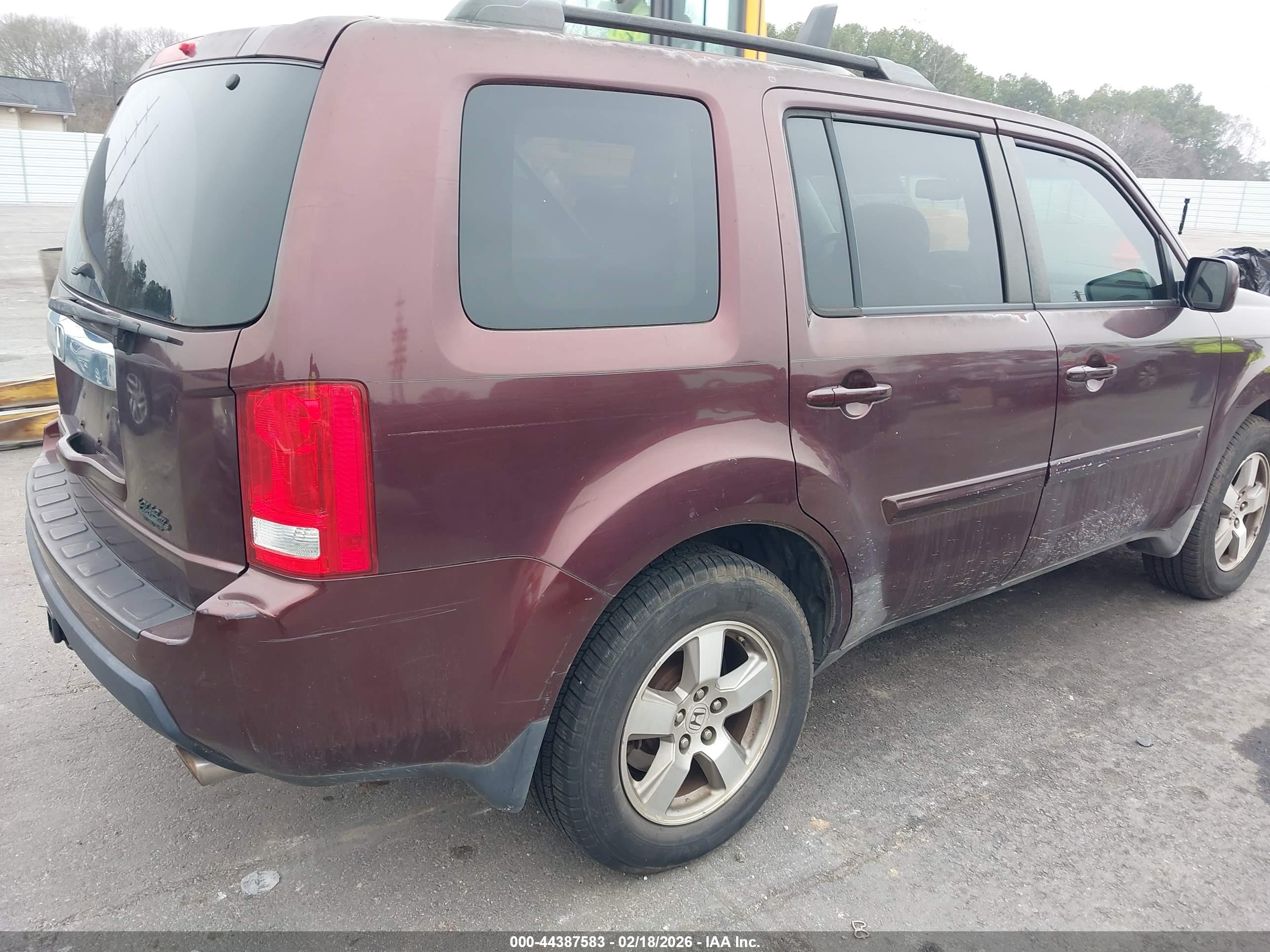 HONDA PILOT image 4