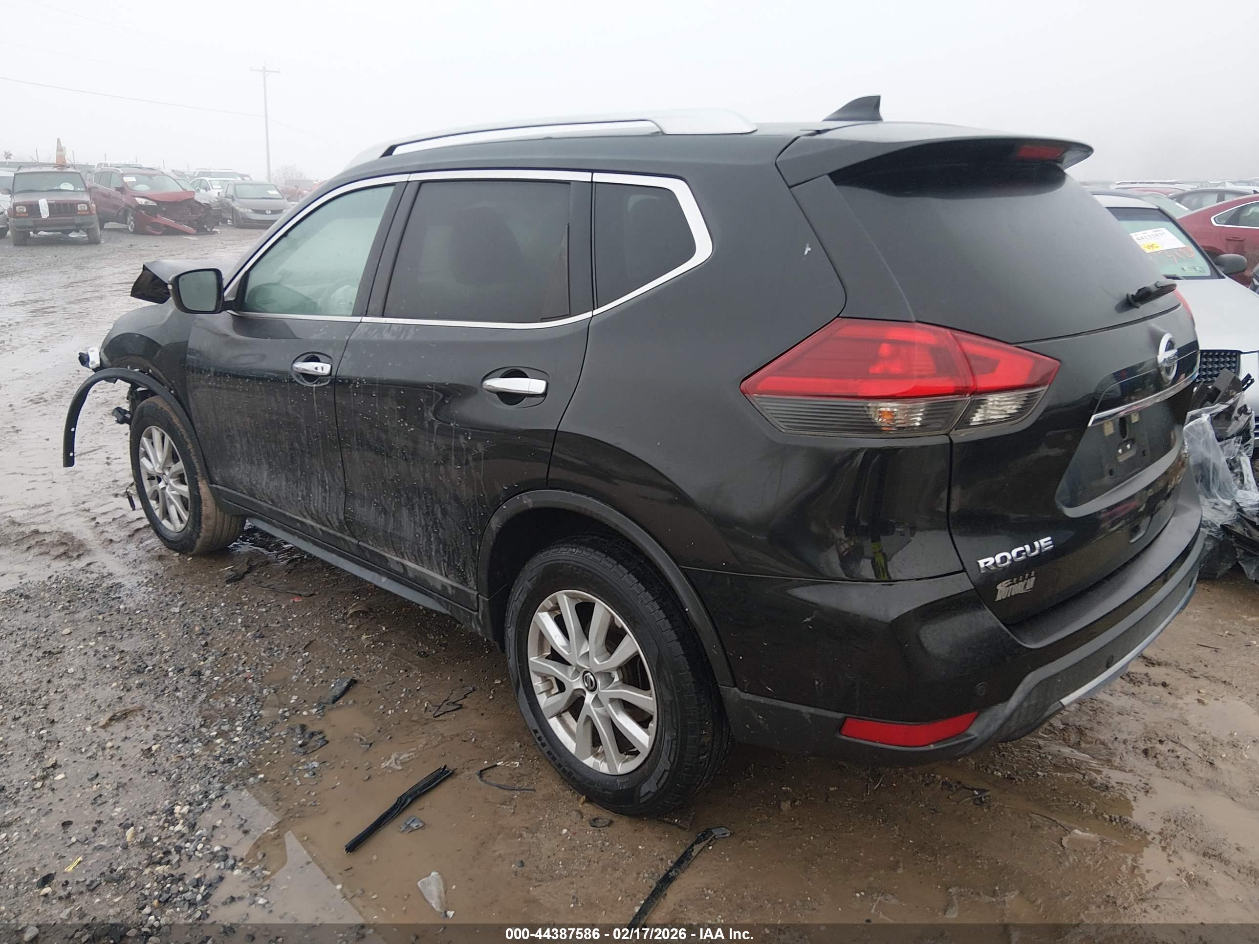 NISSAN ROGUE image 3