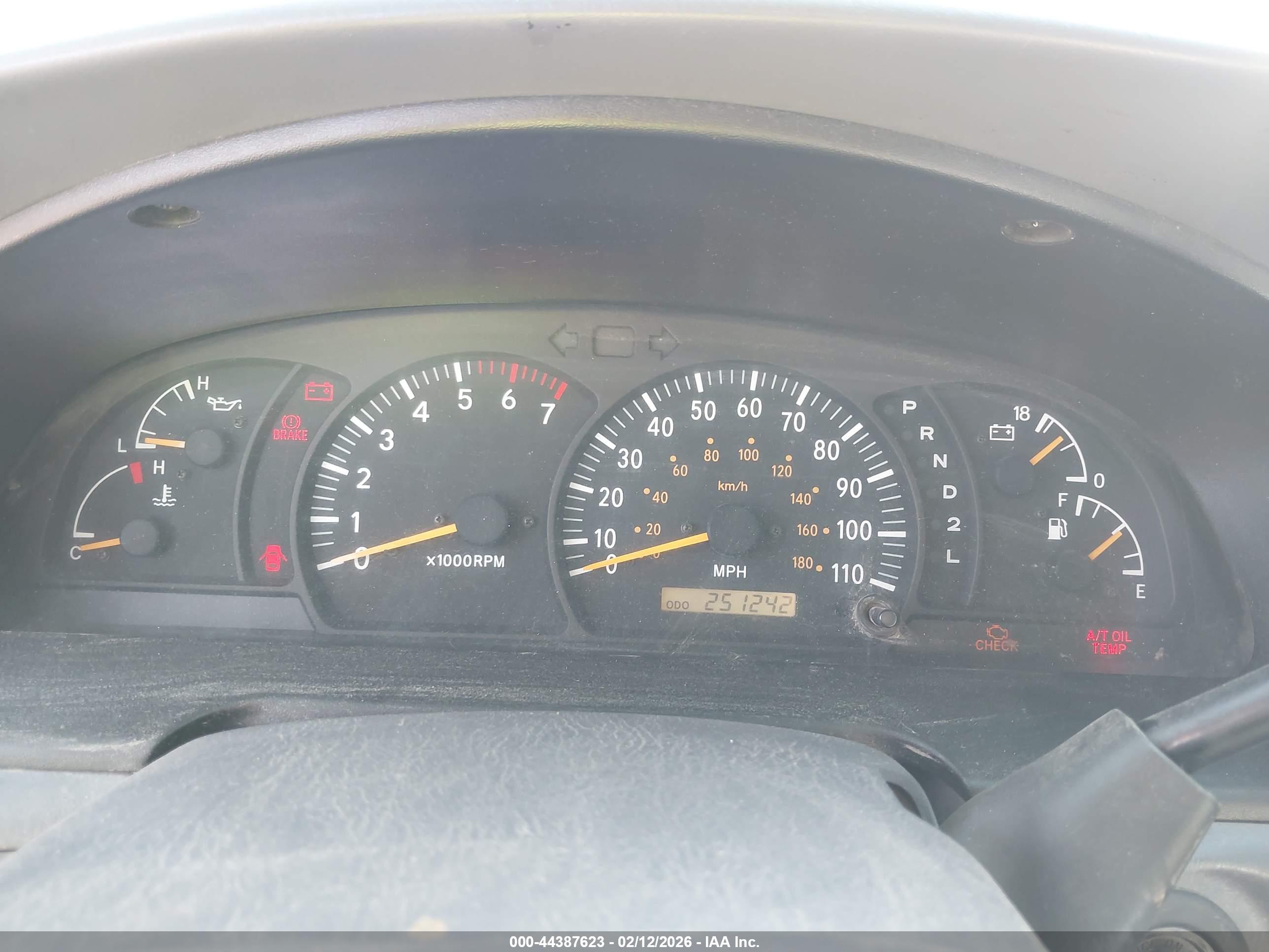 TOYOTA TUNDRA image 7