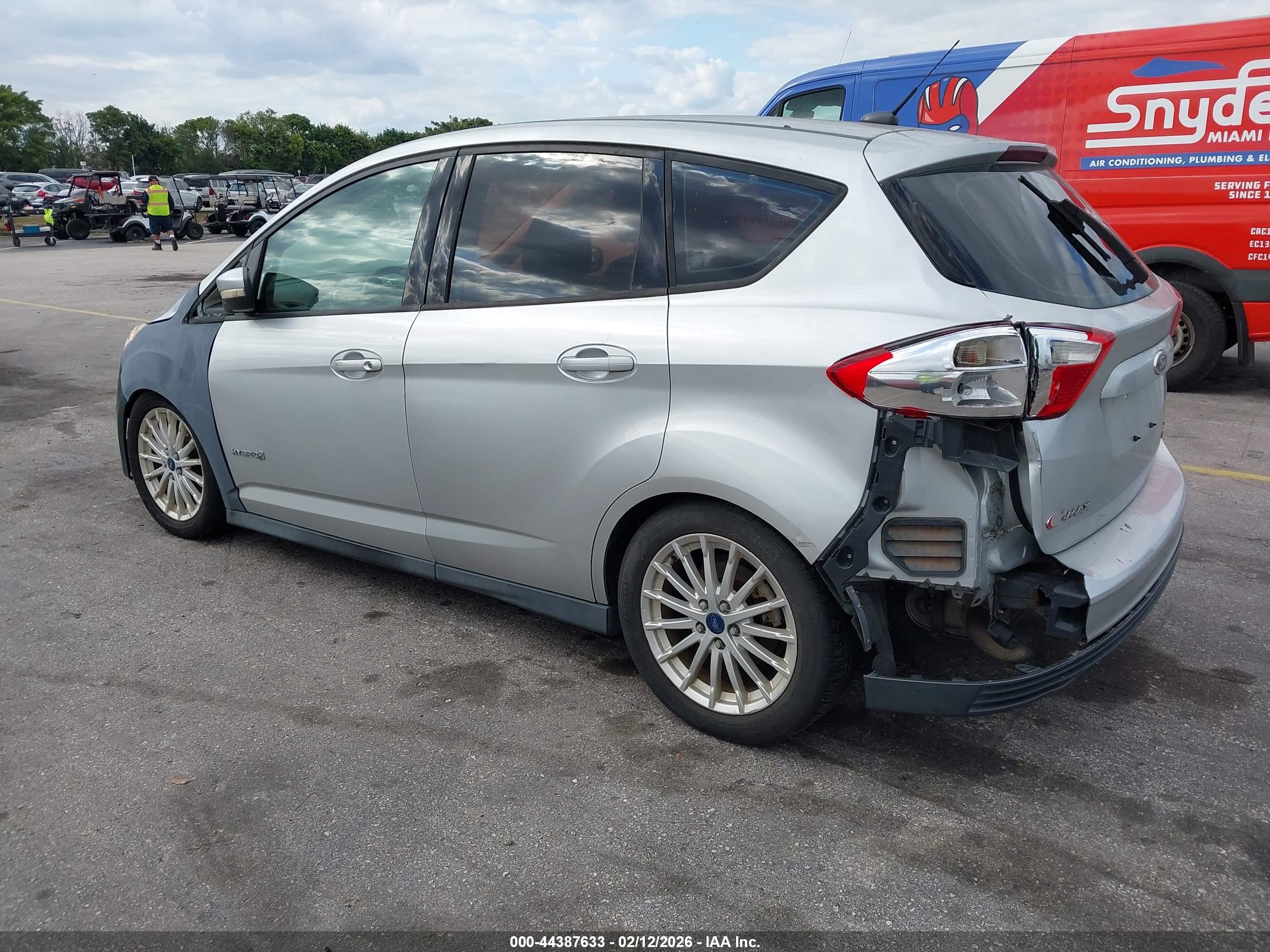 FORD C-MAX image 3