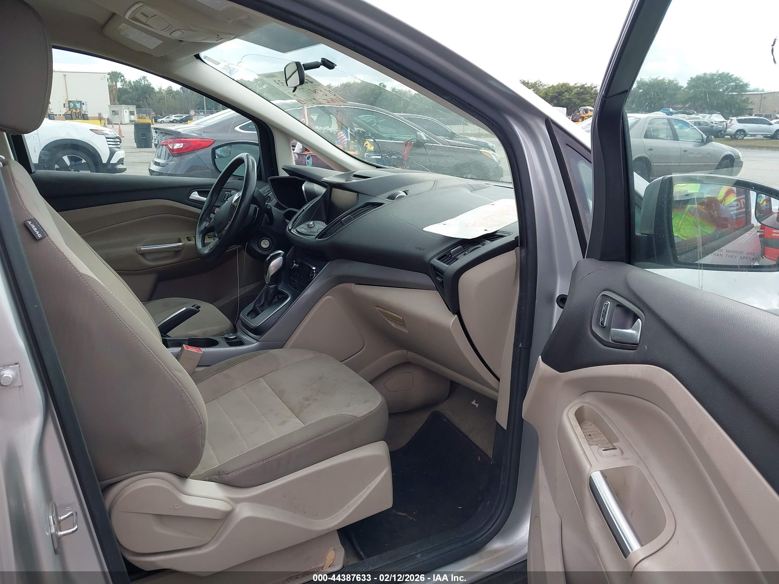 FORD C-MAX image 5