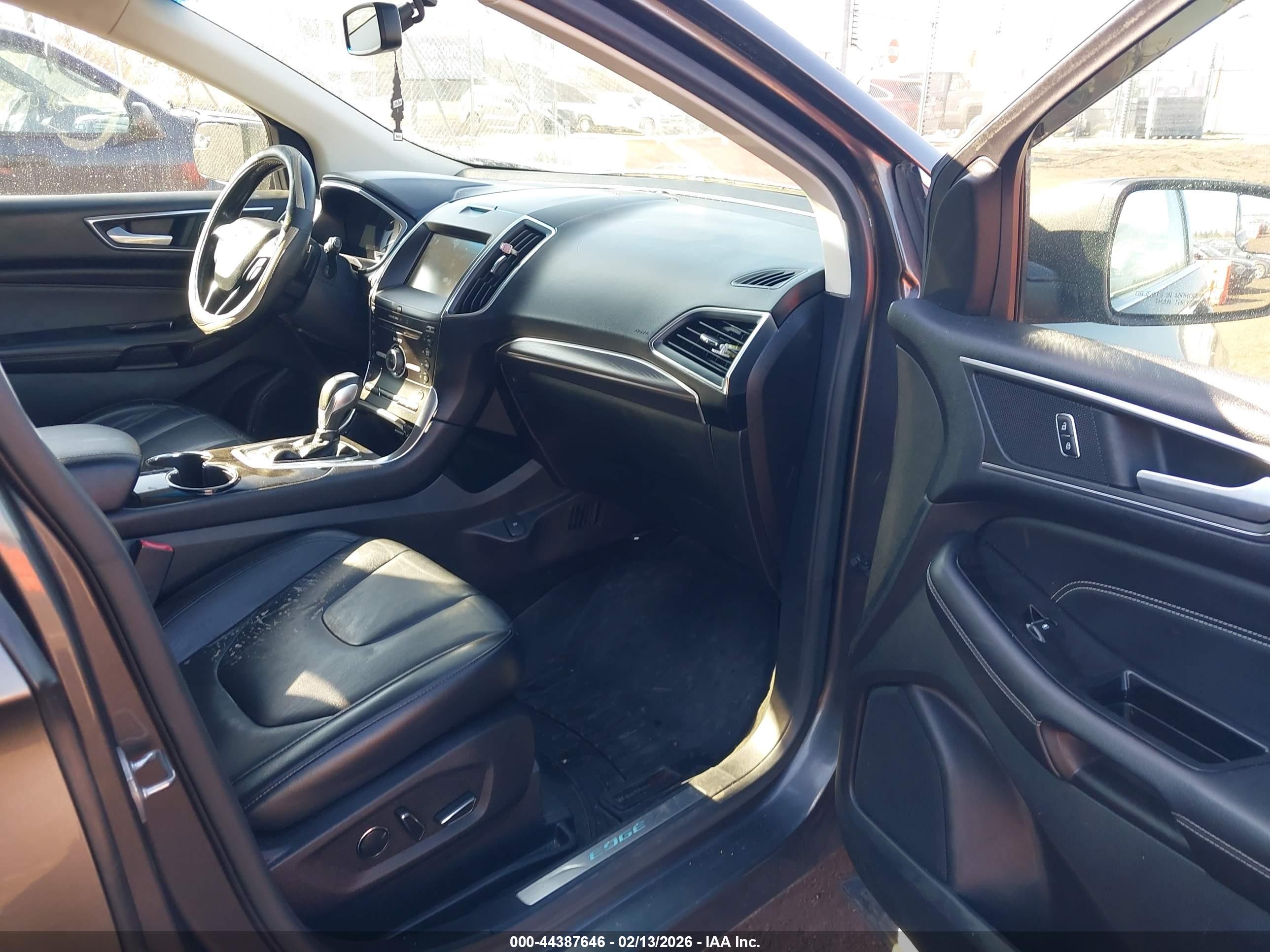 FORD EDGE image 5