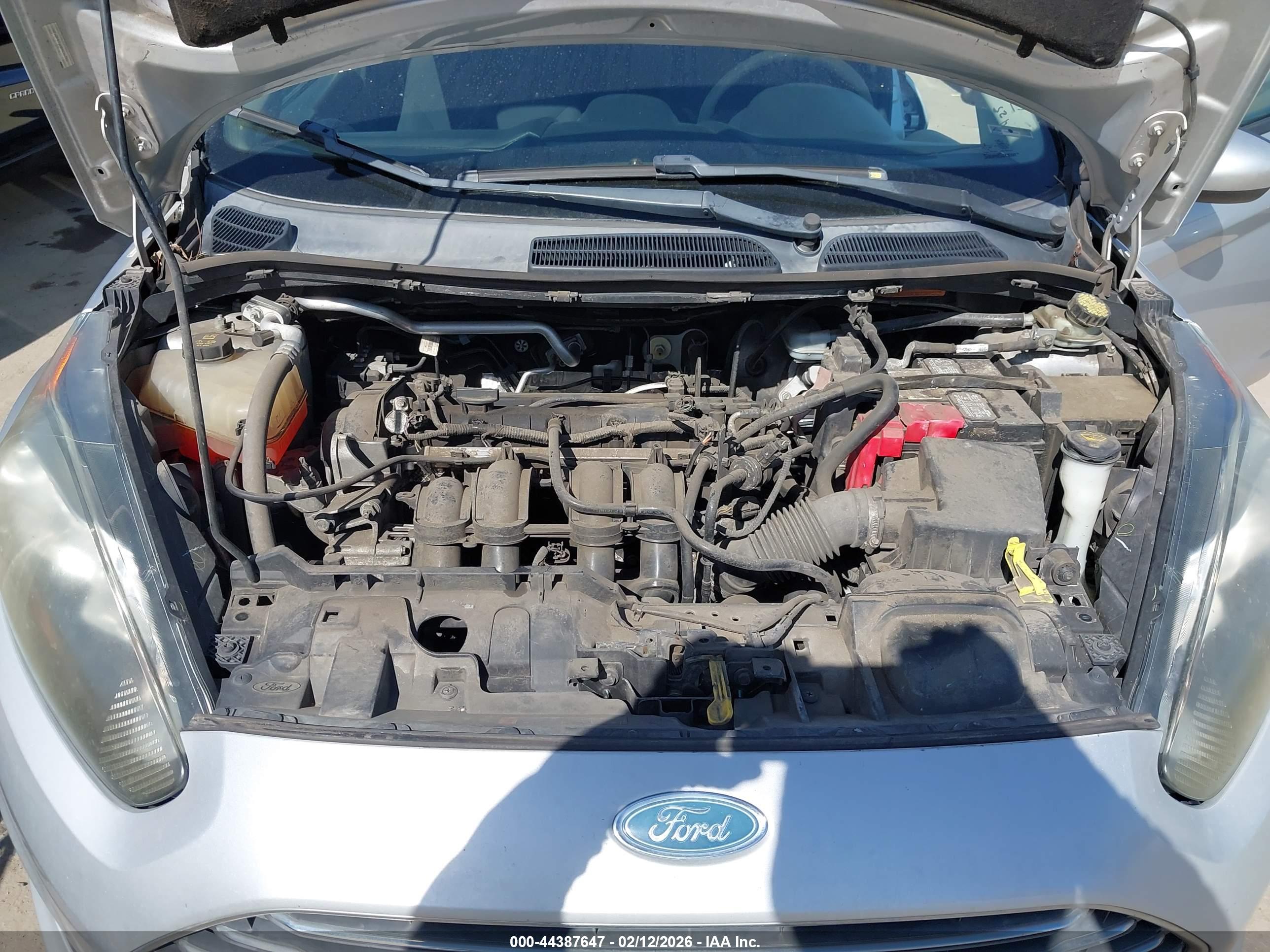 FORD FIESTA image 10