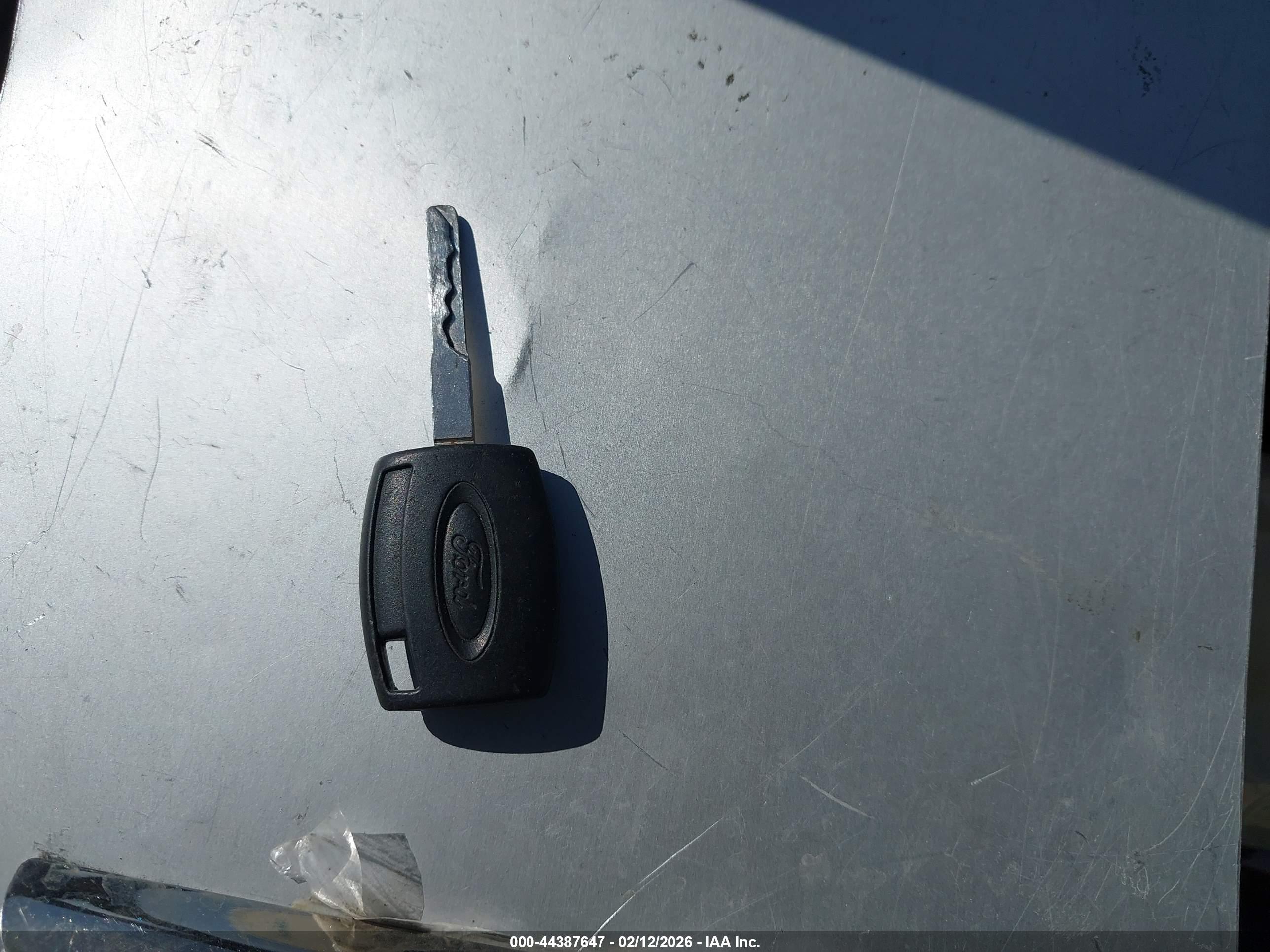 FORD FIESTA image 11