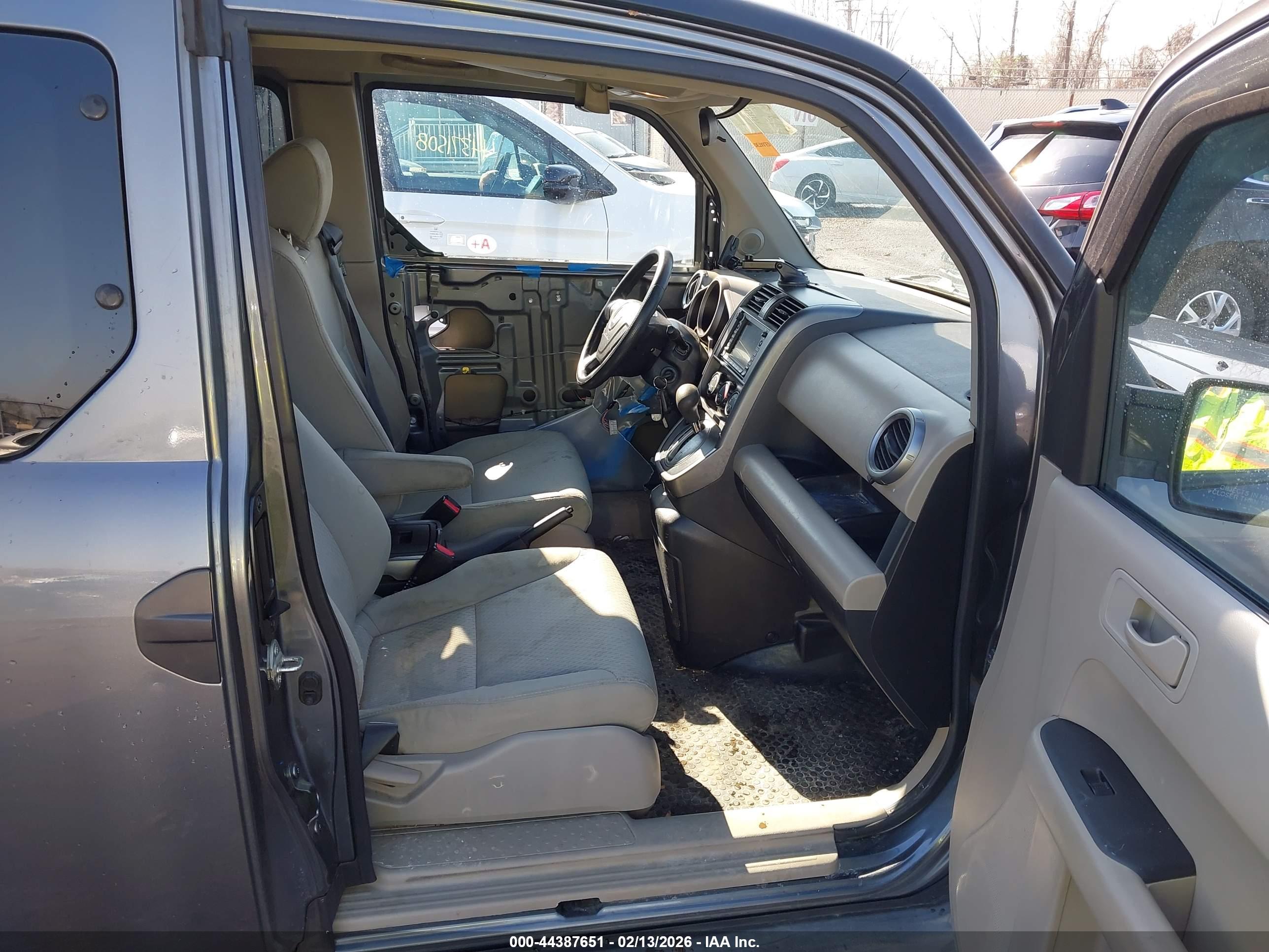 HONDA ELEMENT image 5