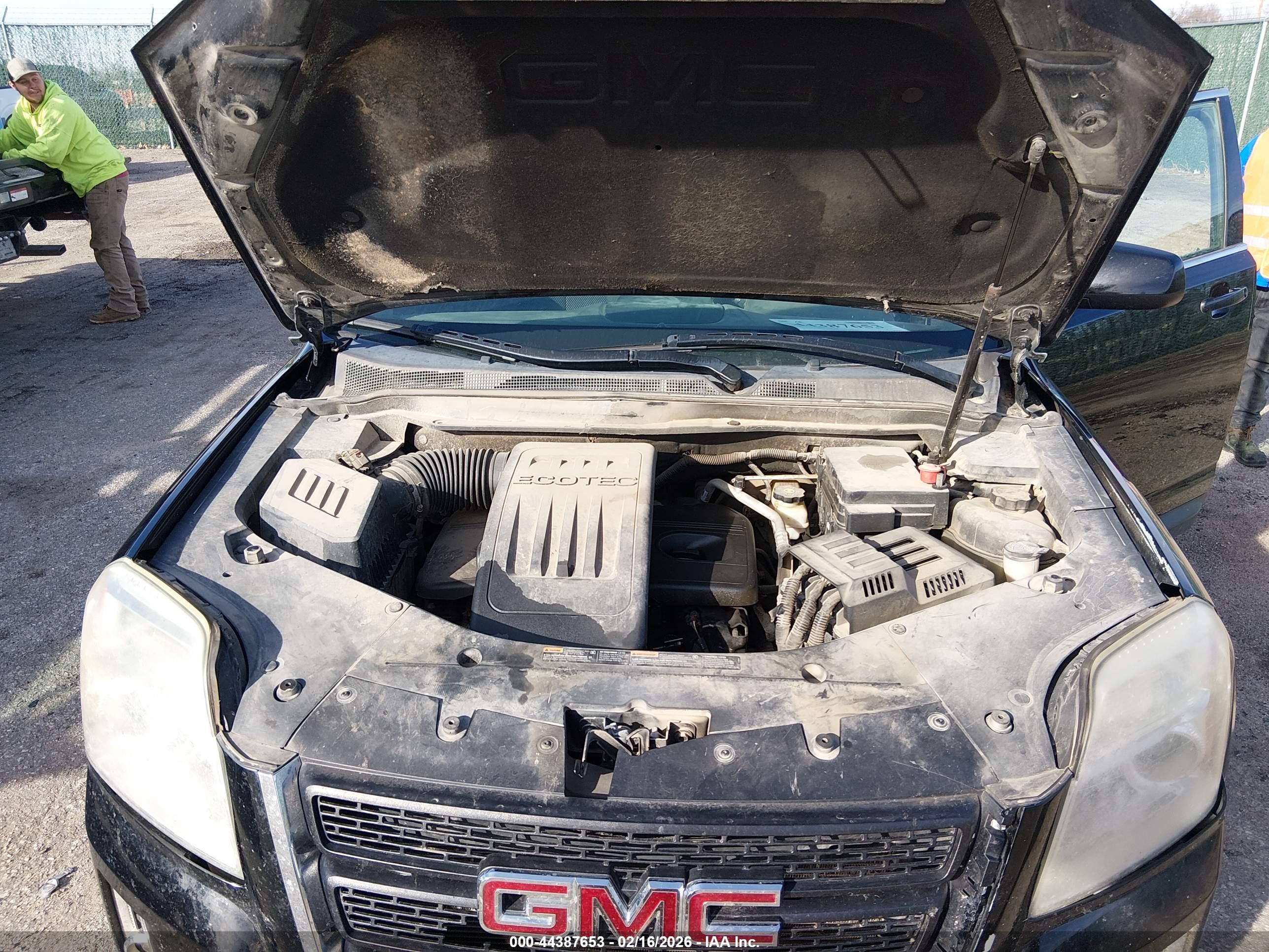 GMC TERRAIN image 10
