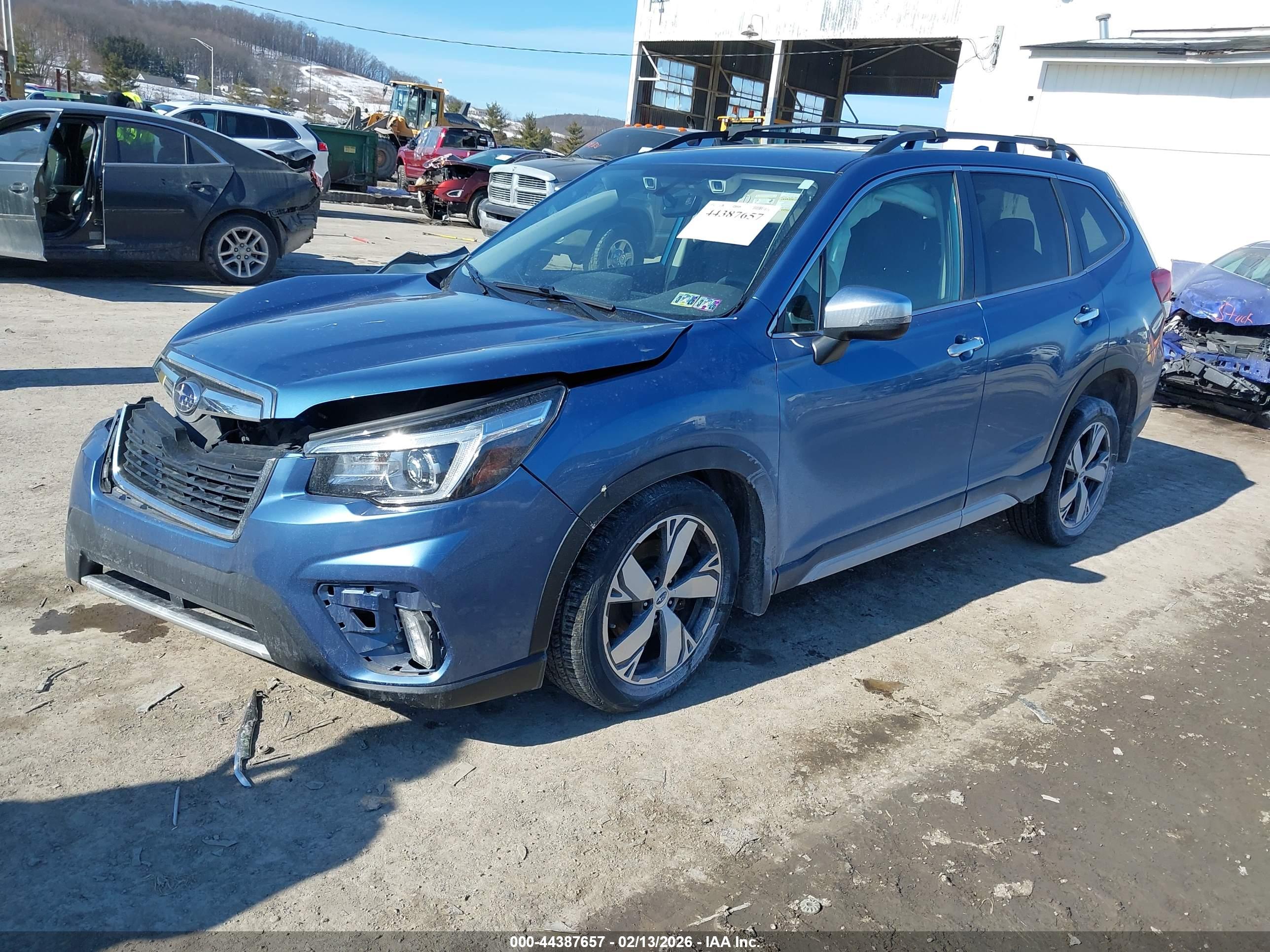 SUBARU FORESTER image 2