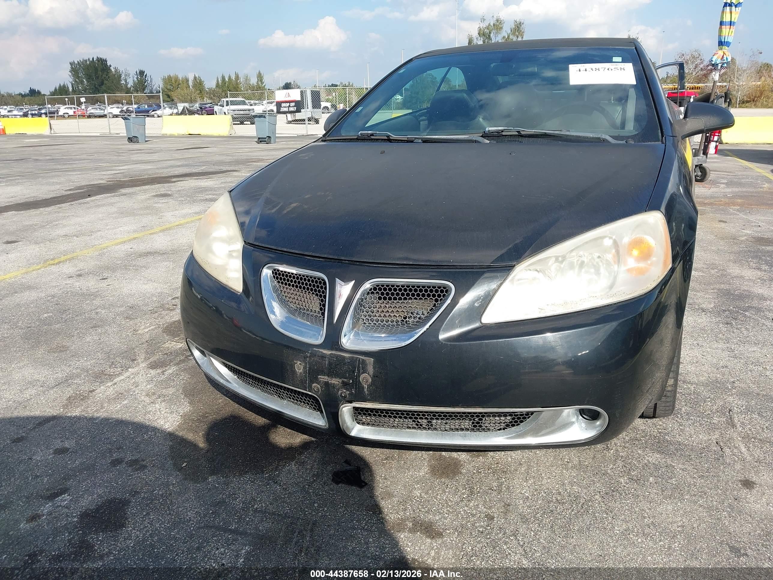 PONTIAC G6 image 6
