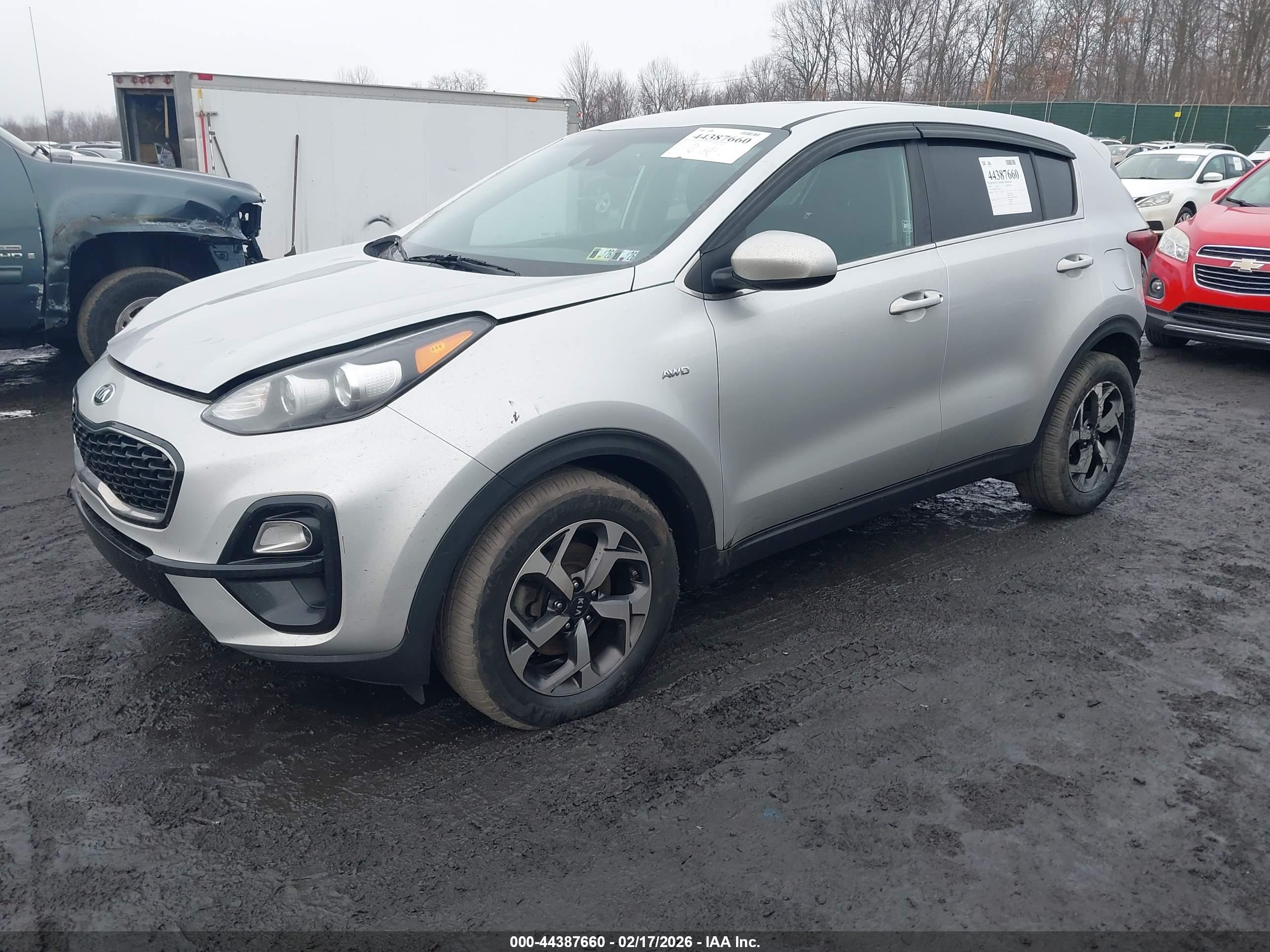 KIA SPORTAGE image 2