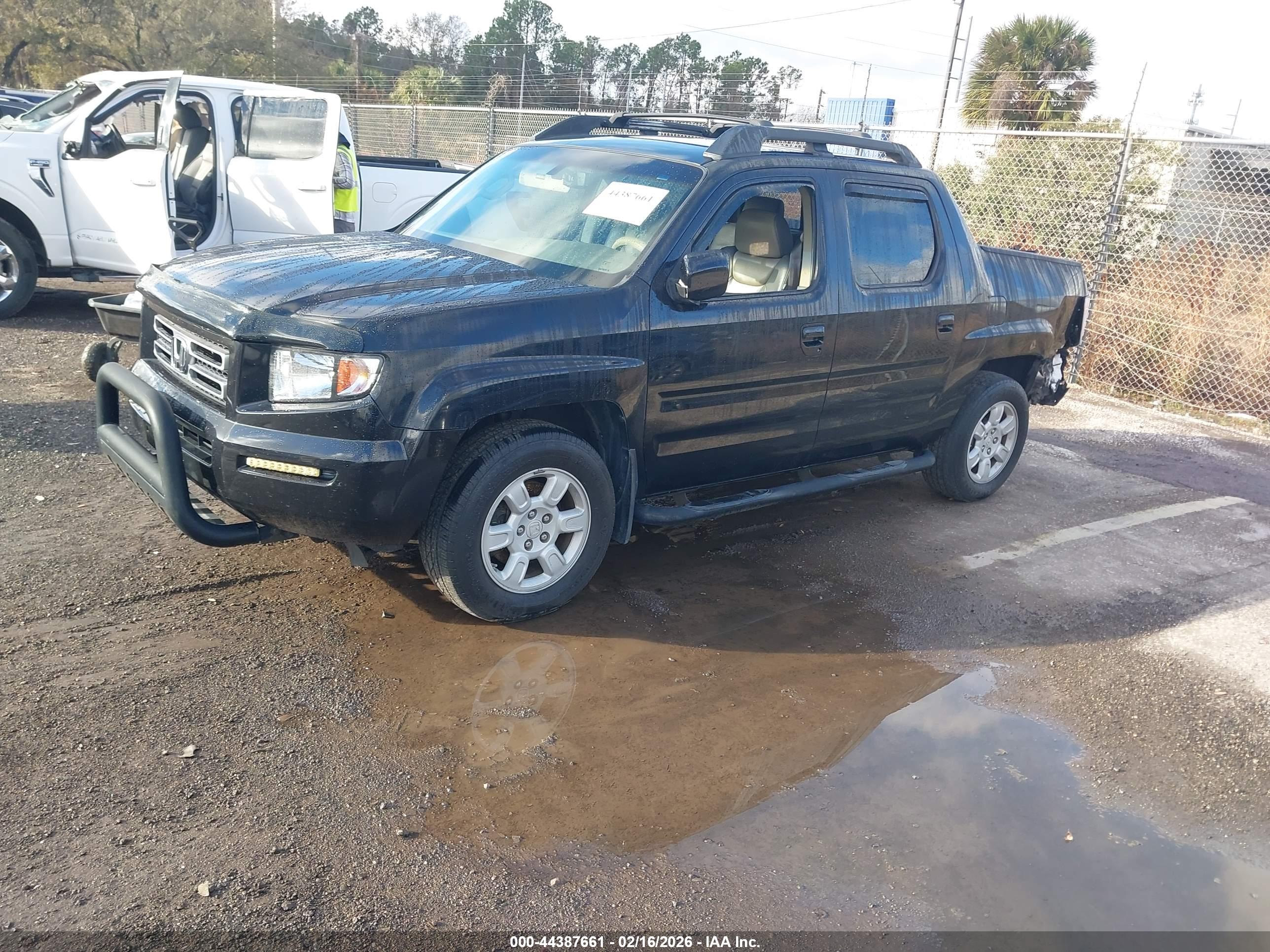 HONDA RIDGELINE image 2