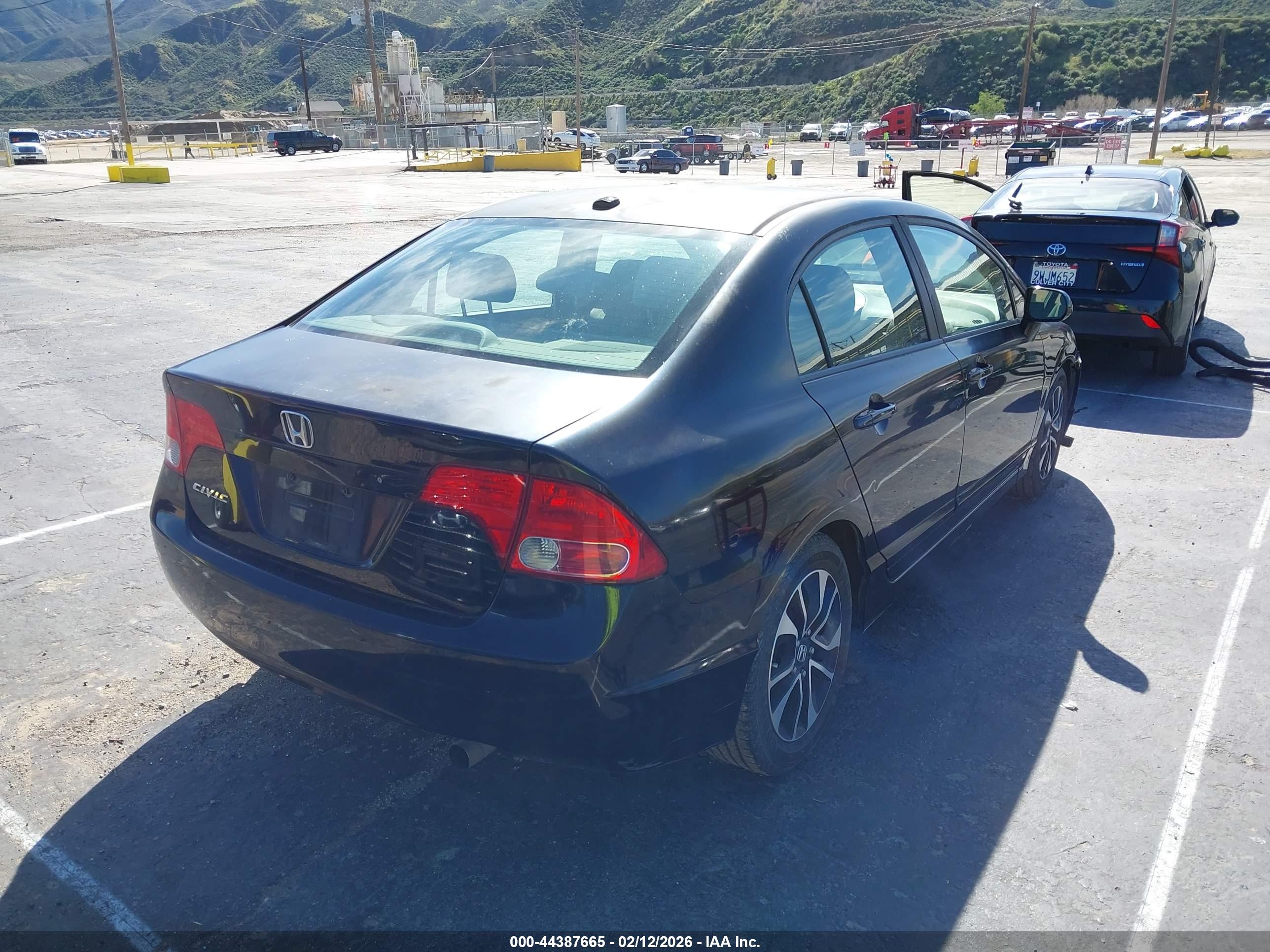 HONDA CIVIC image 4