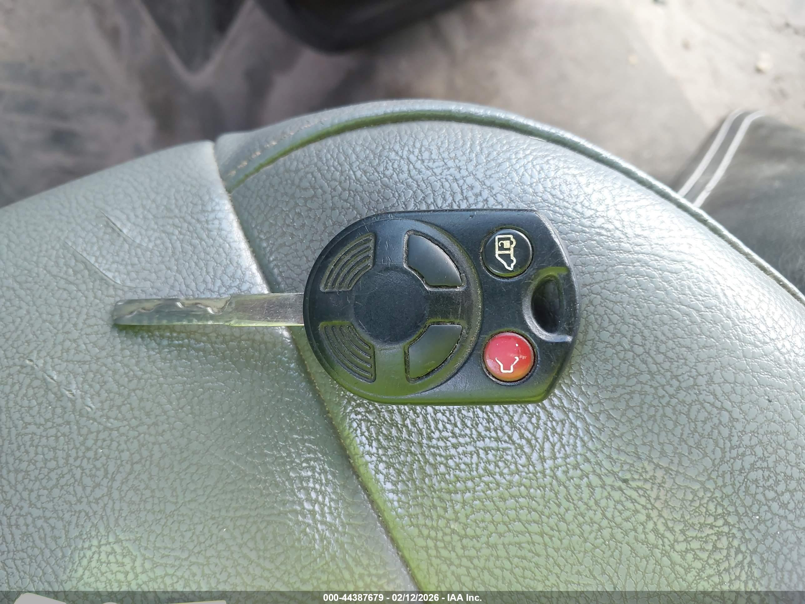 FORD TRANSIT-250 image 11