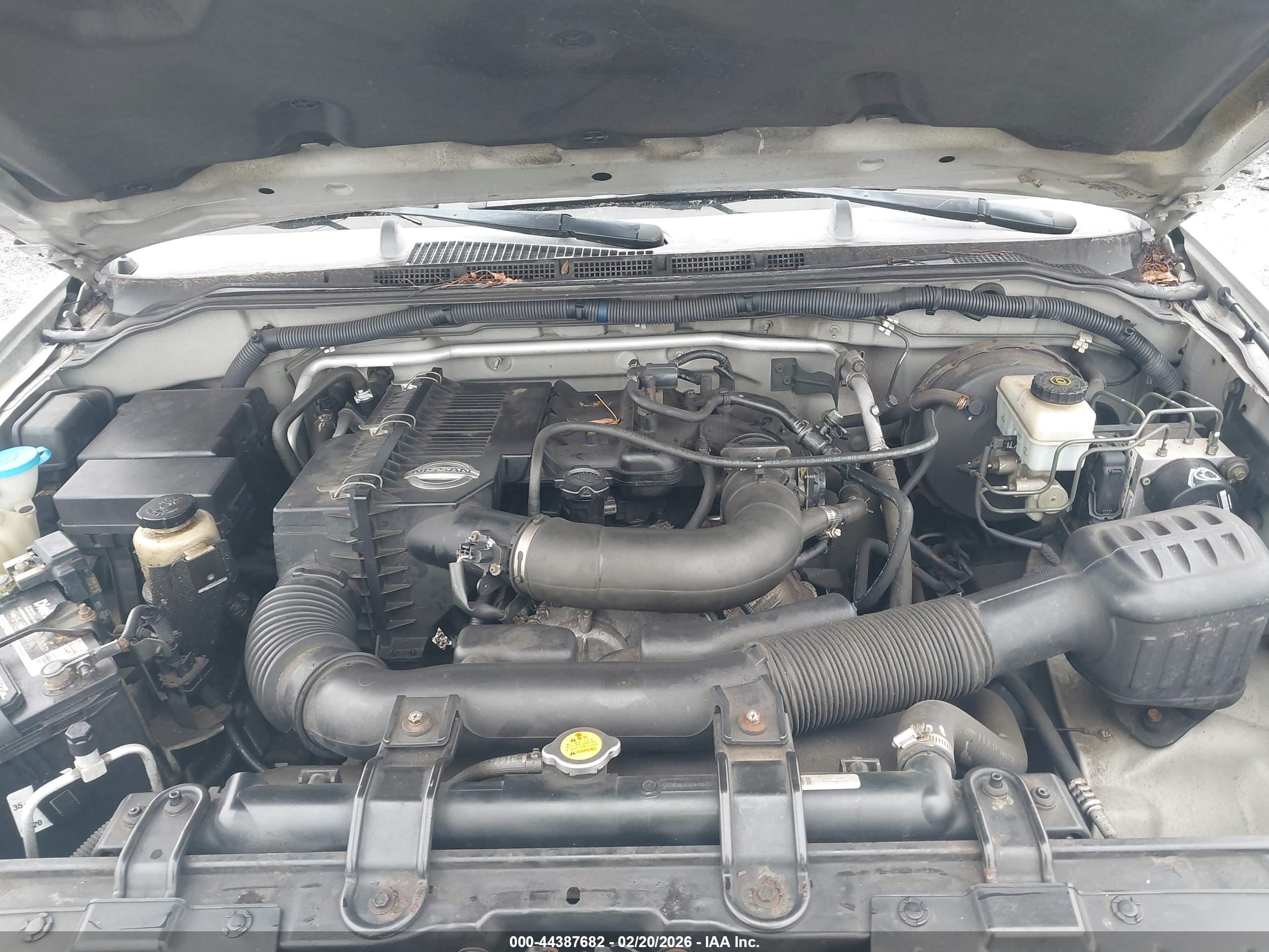 NISSAN FRONTIER image 10