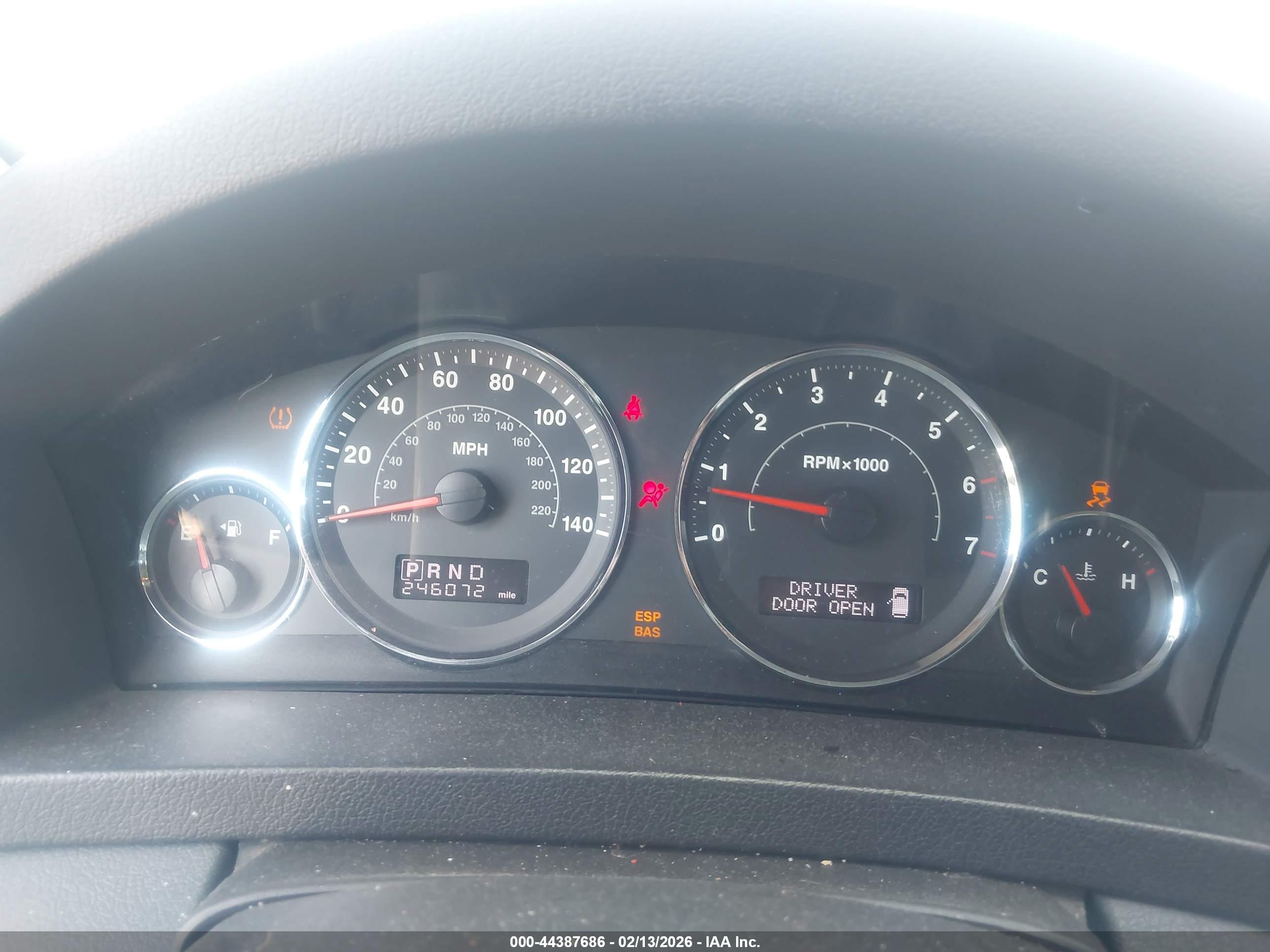 JEEP GRAND image 7
