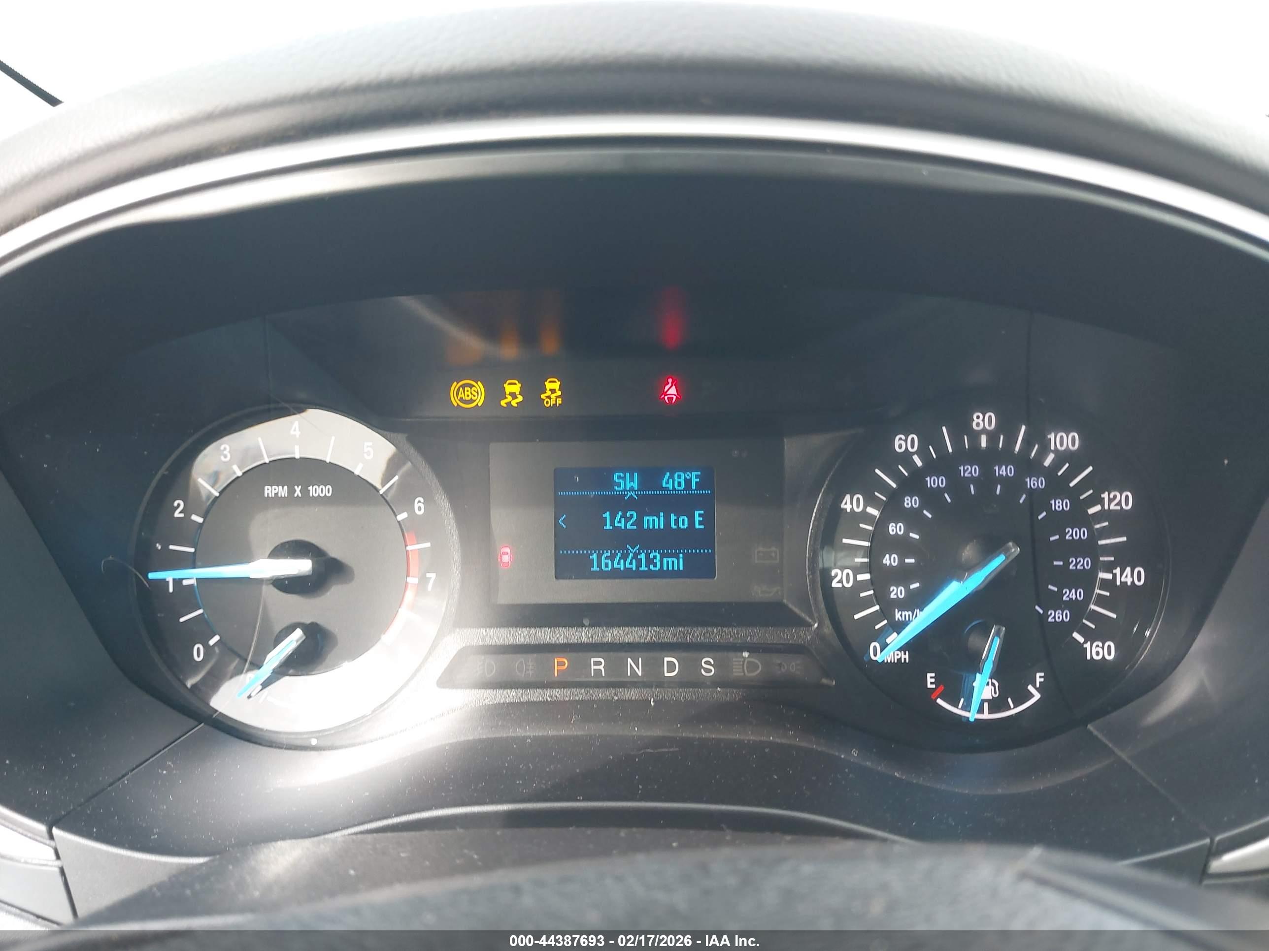 FORD FUSION image 7