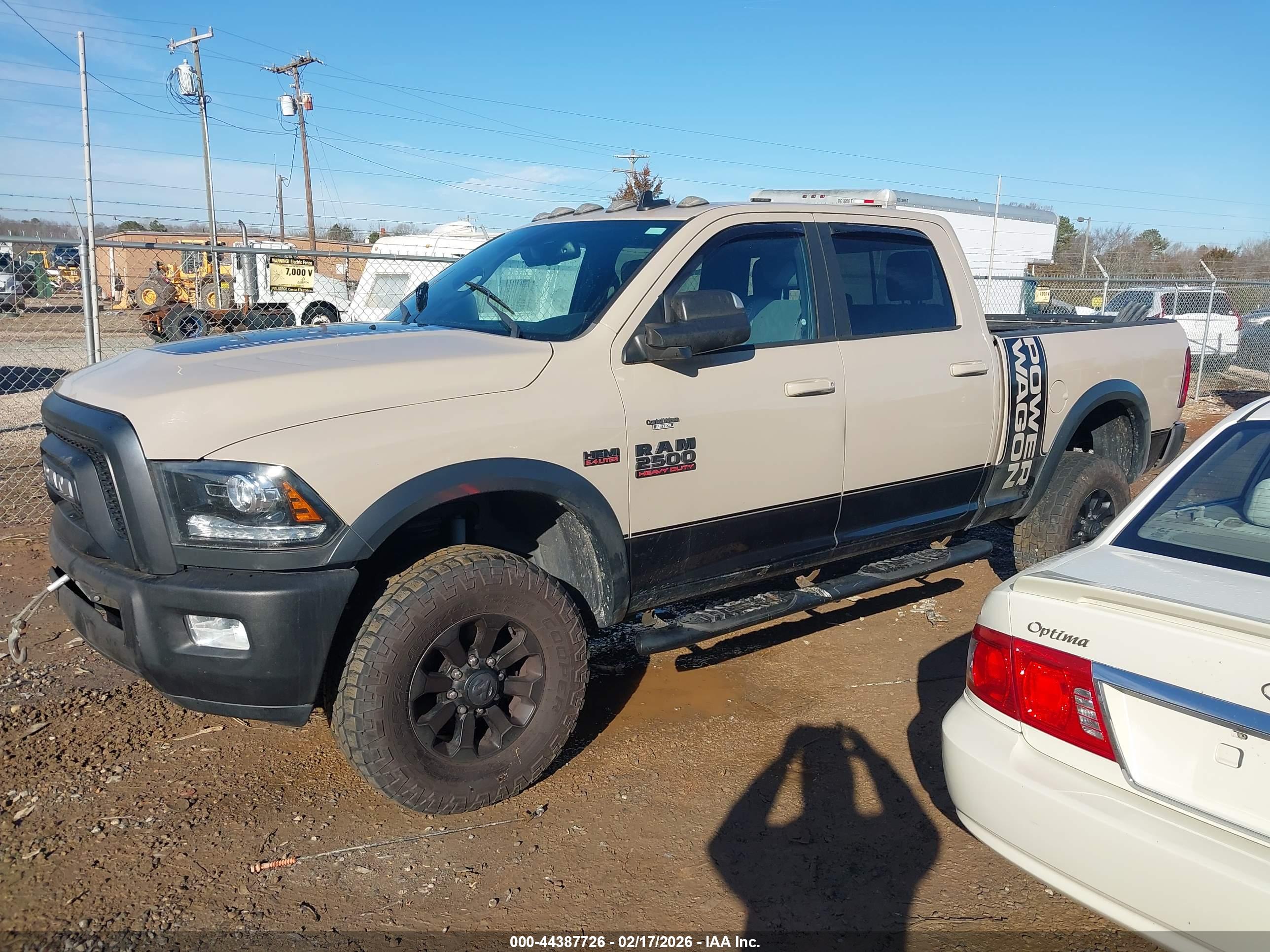 RAM 2500 image 2