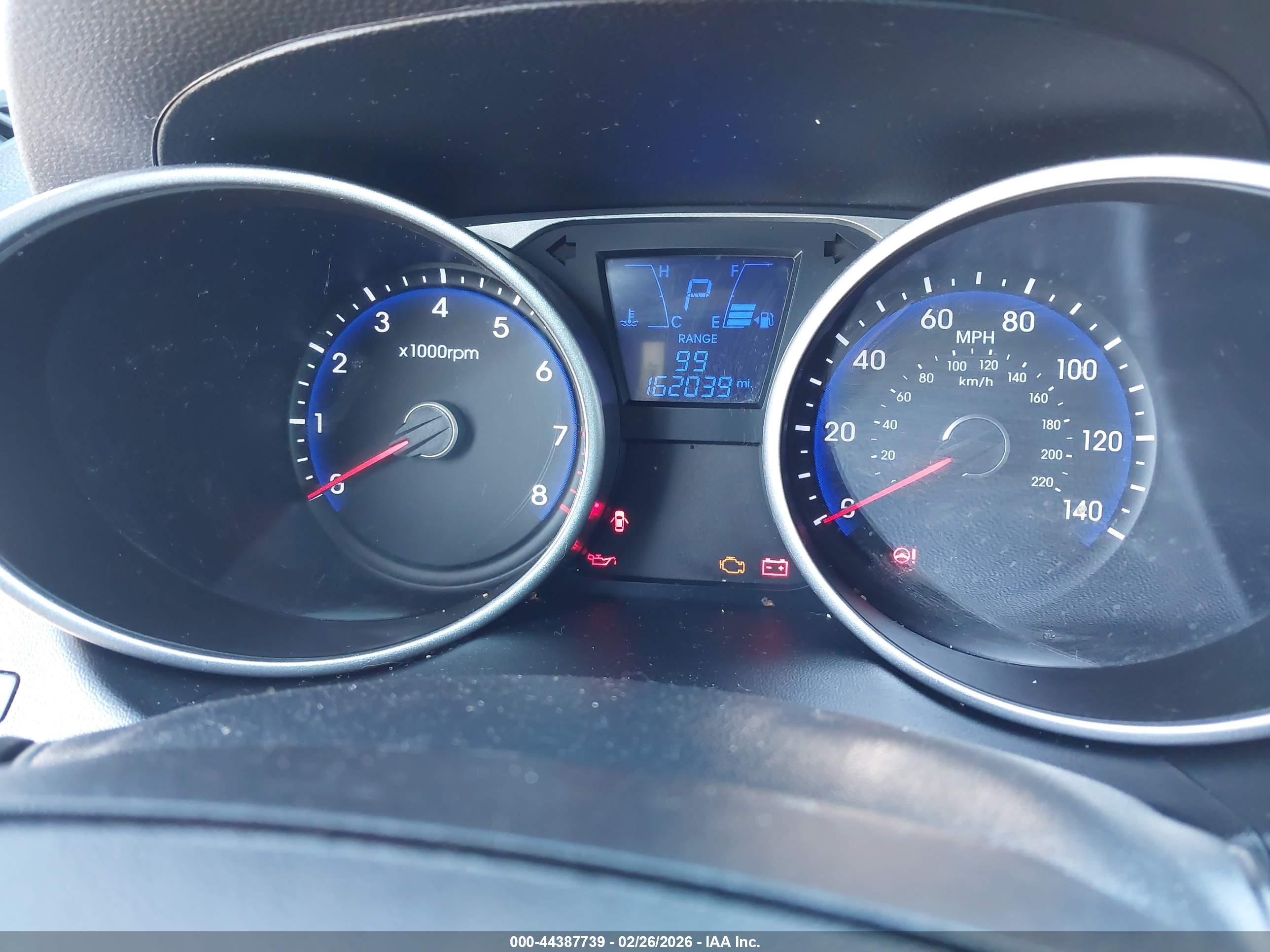 HYUNDAI TUCSON image 7