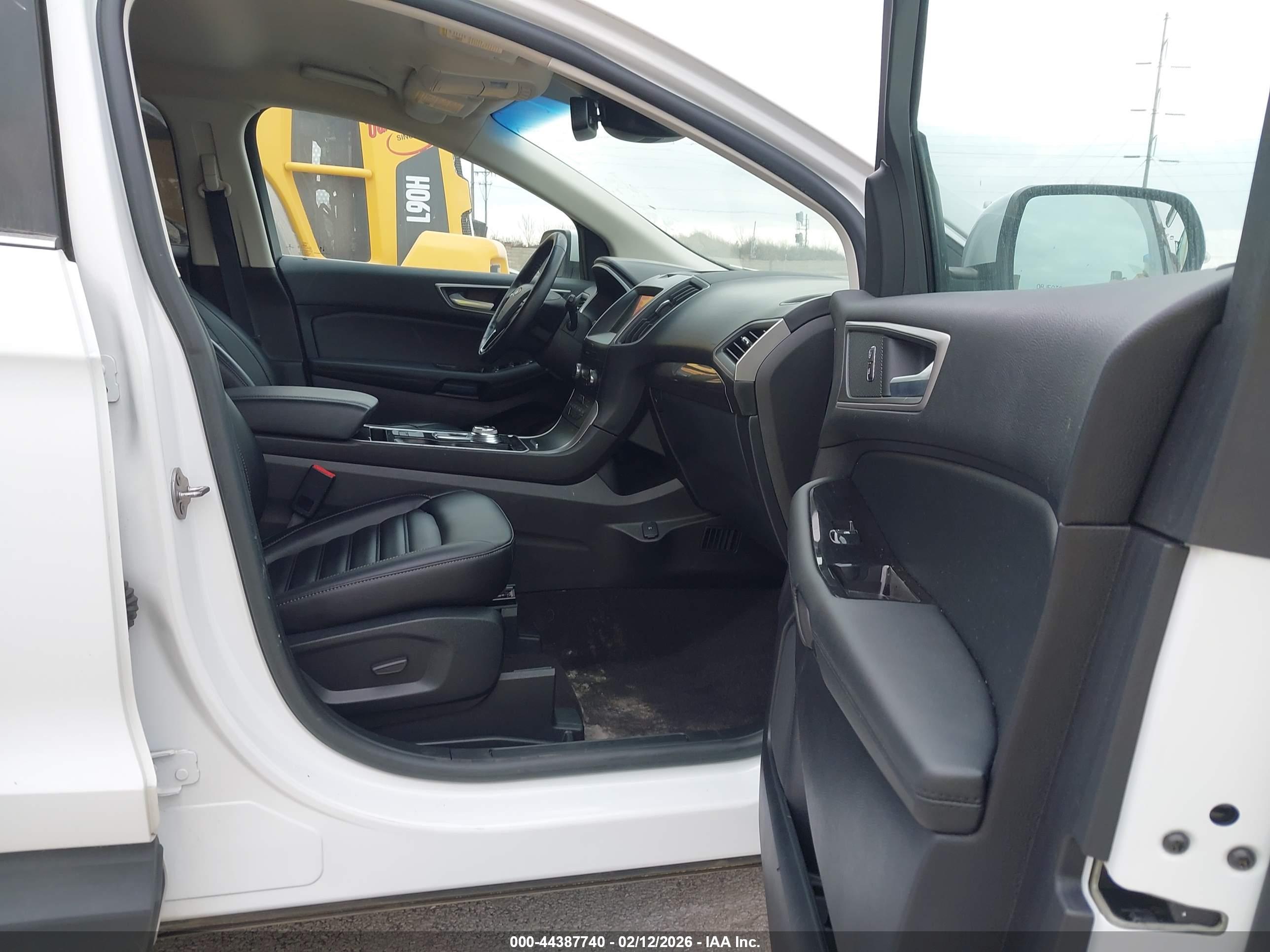 FORD EDGE image 5