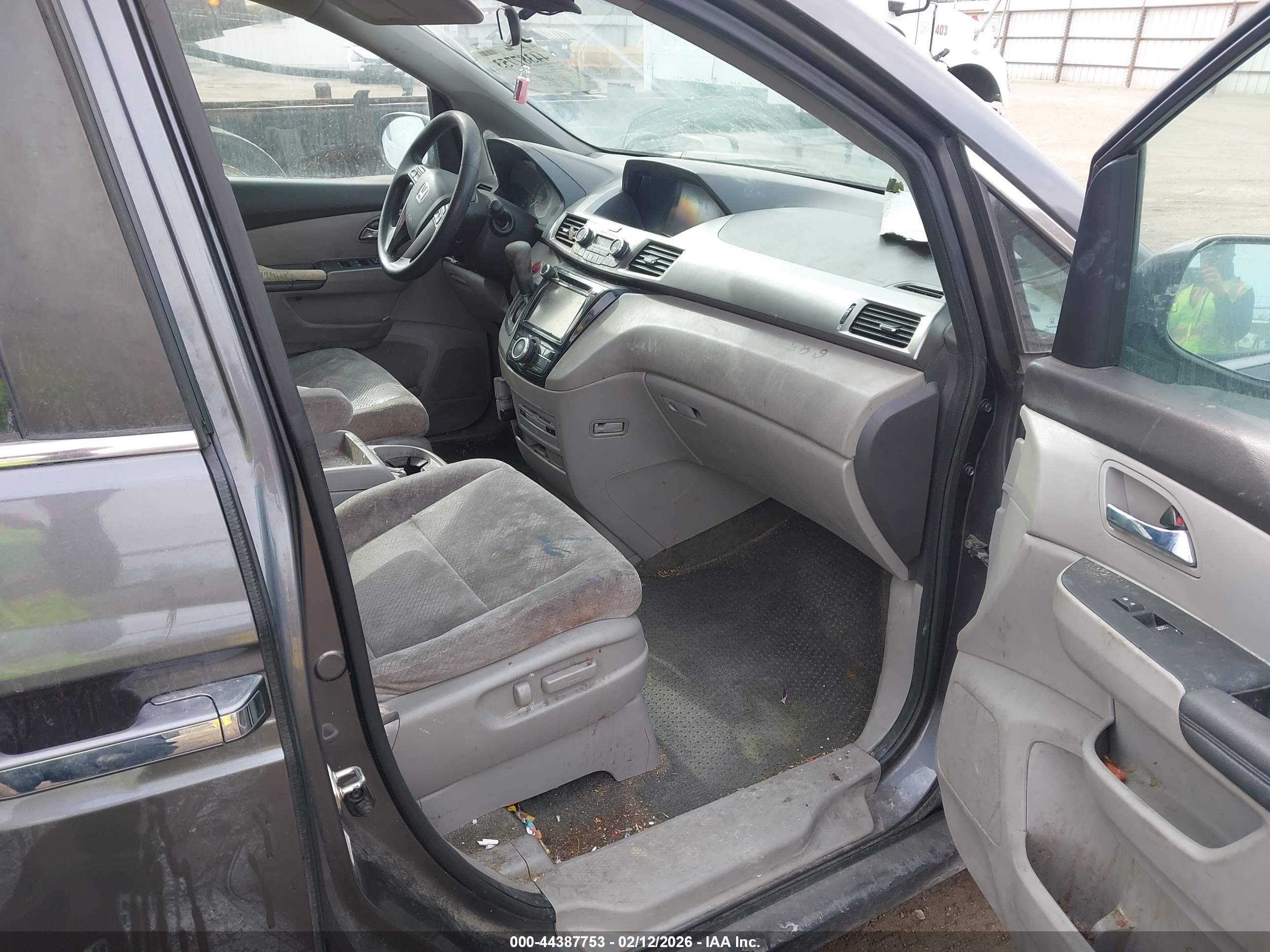 HONDA ODYSSEY image 5