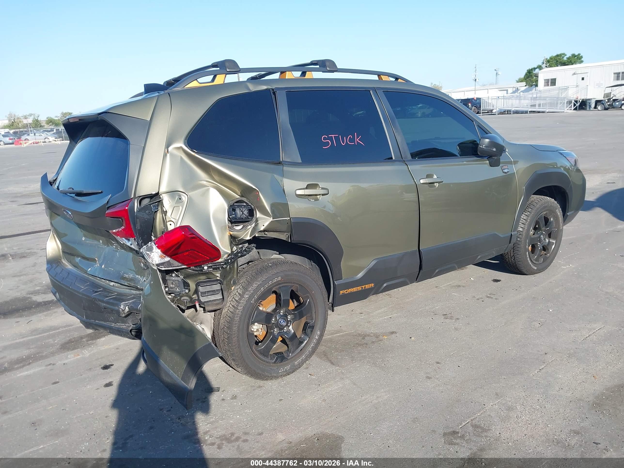 SUBARU FORESTER image 4