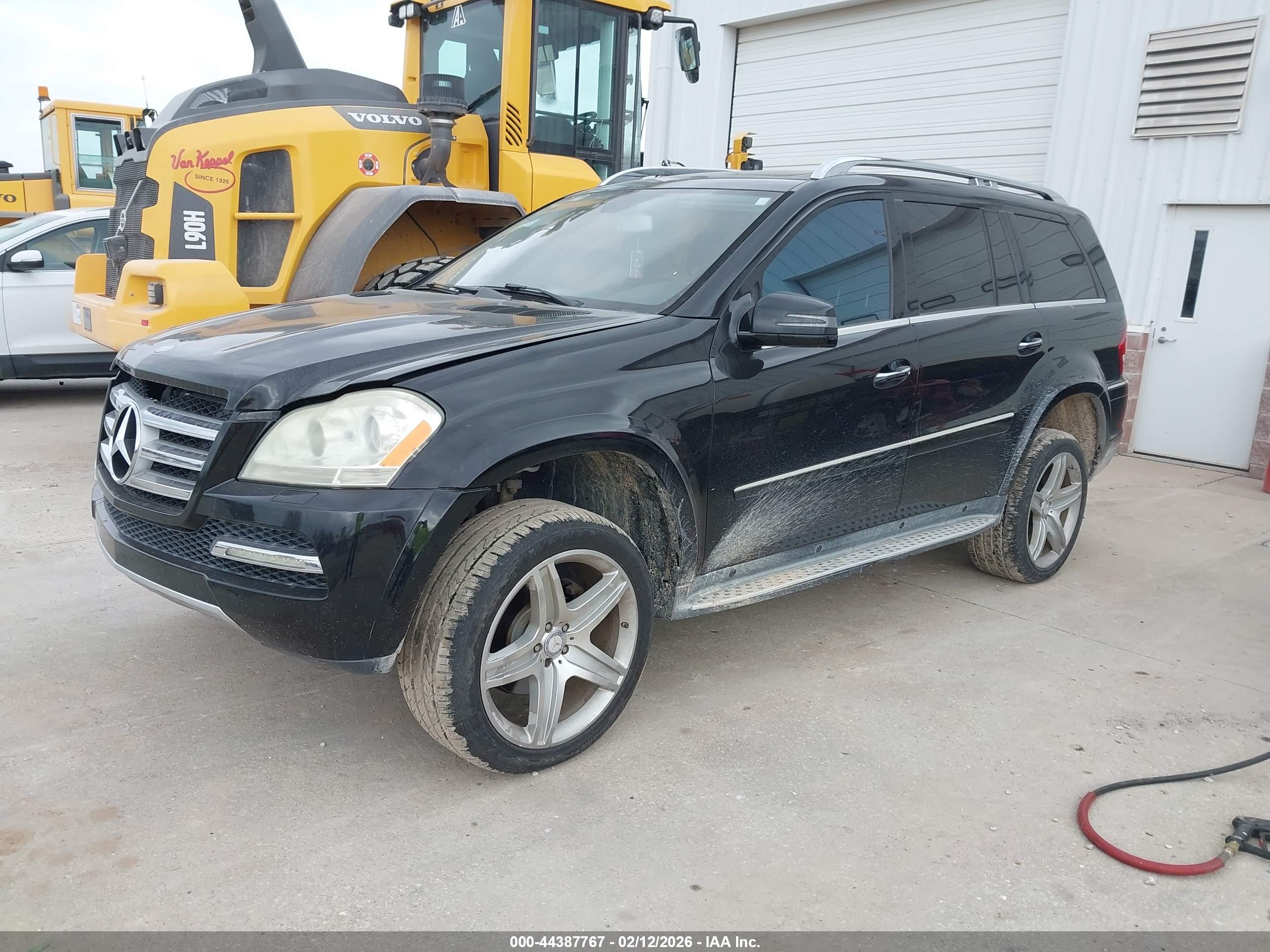 MERCEDES-BENZ GL image 2