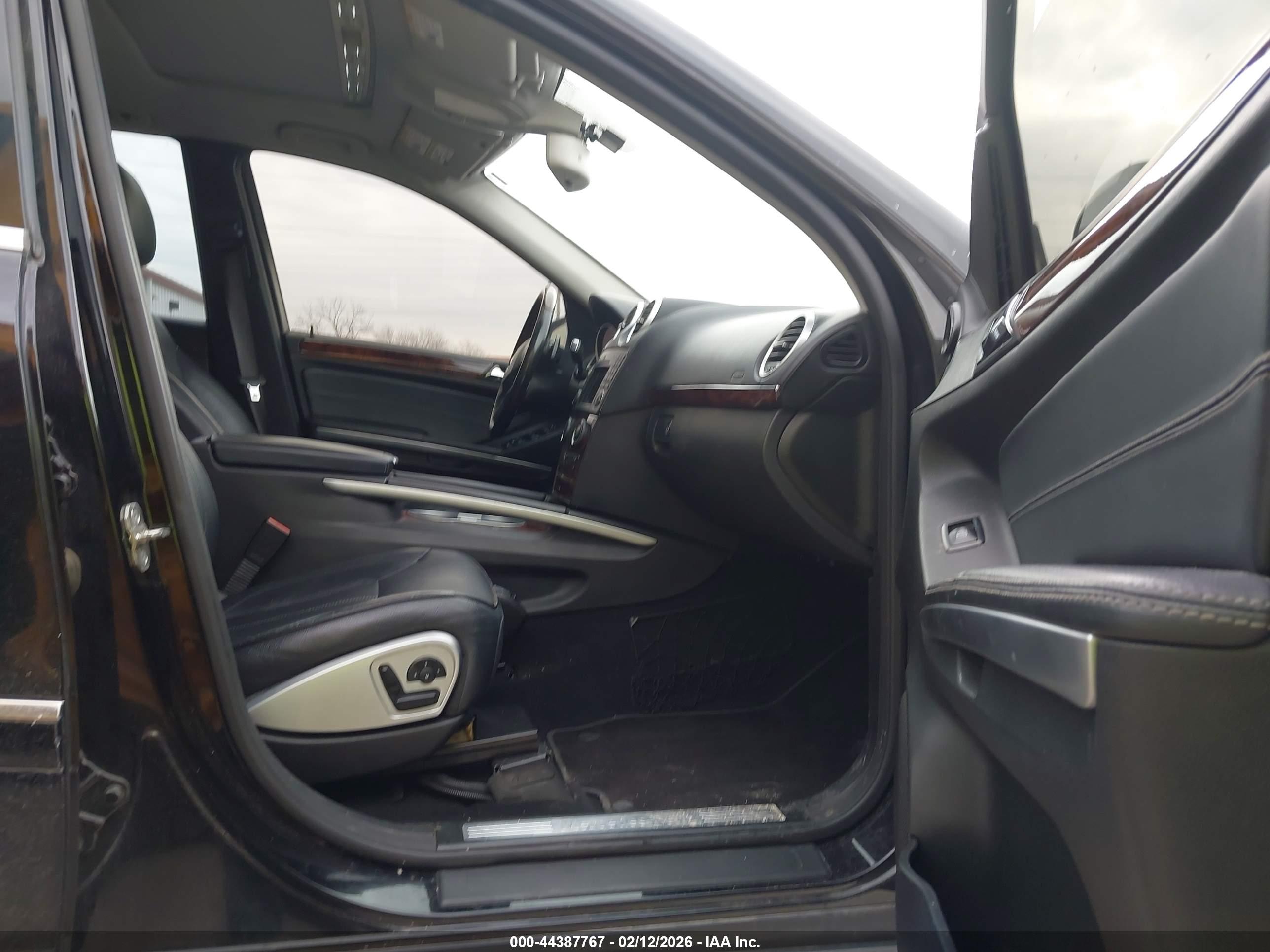 MERCEDES-BENZ GL image 5