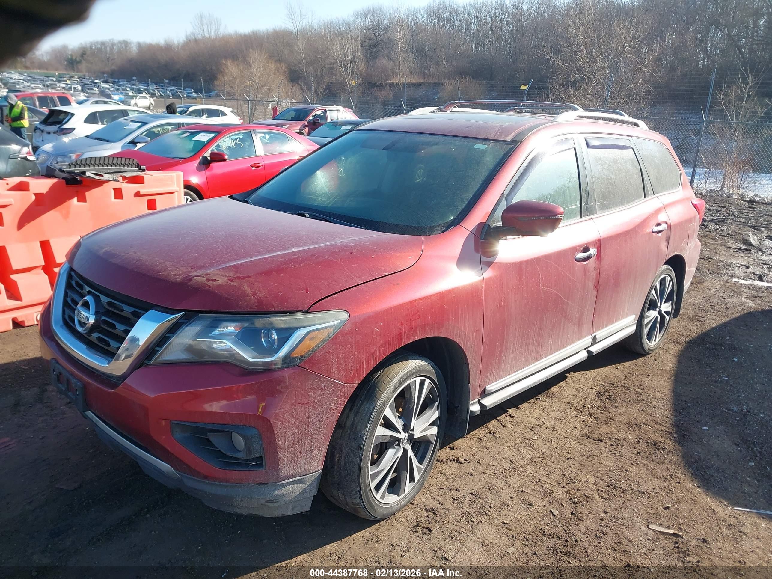 NISSAN PATHFINDER image 2