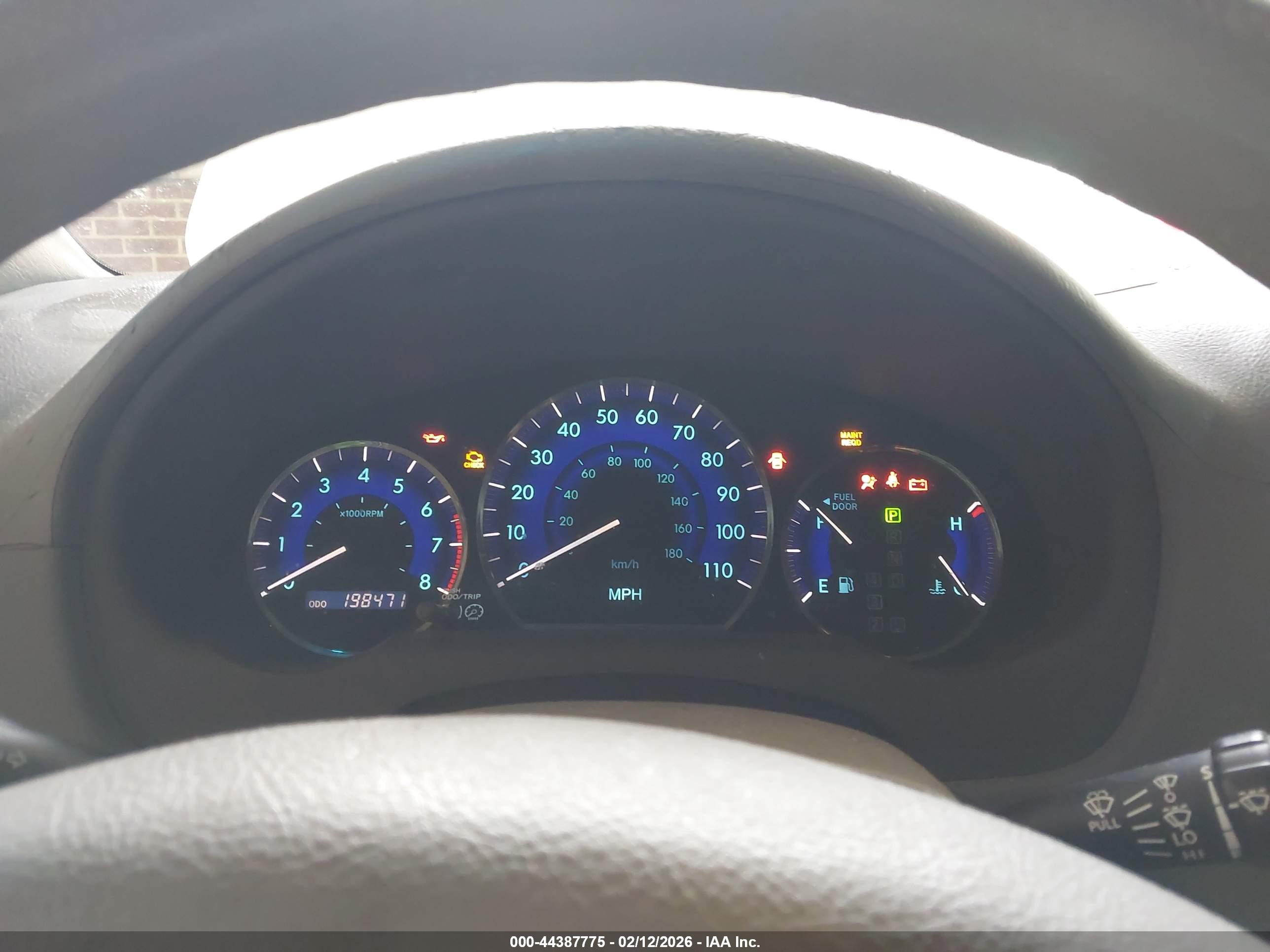TOYOTA SIENNA image 7