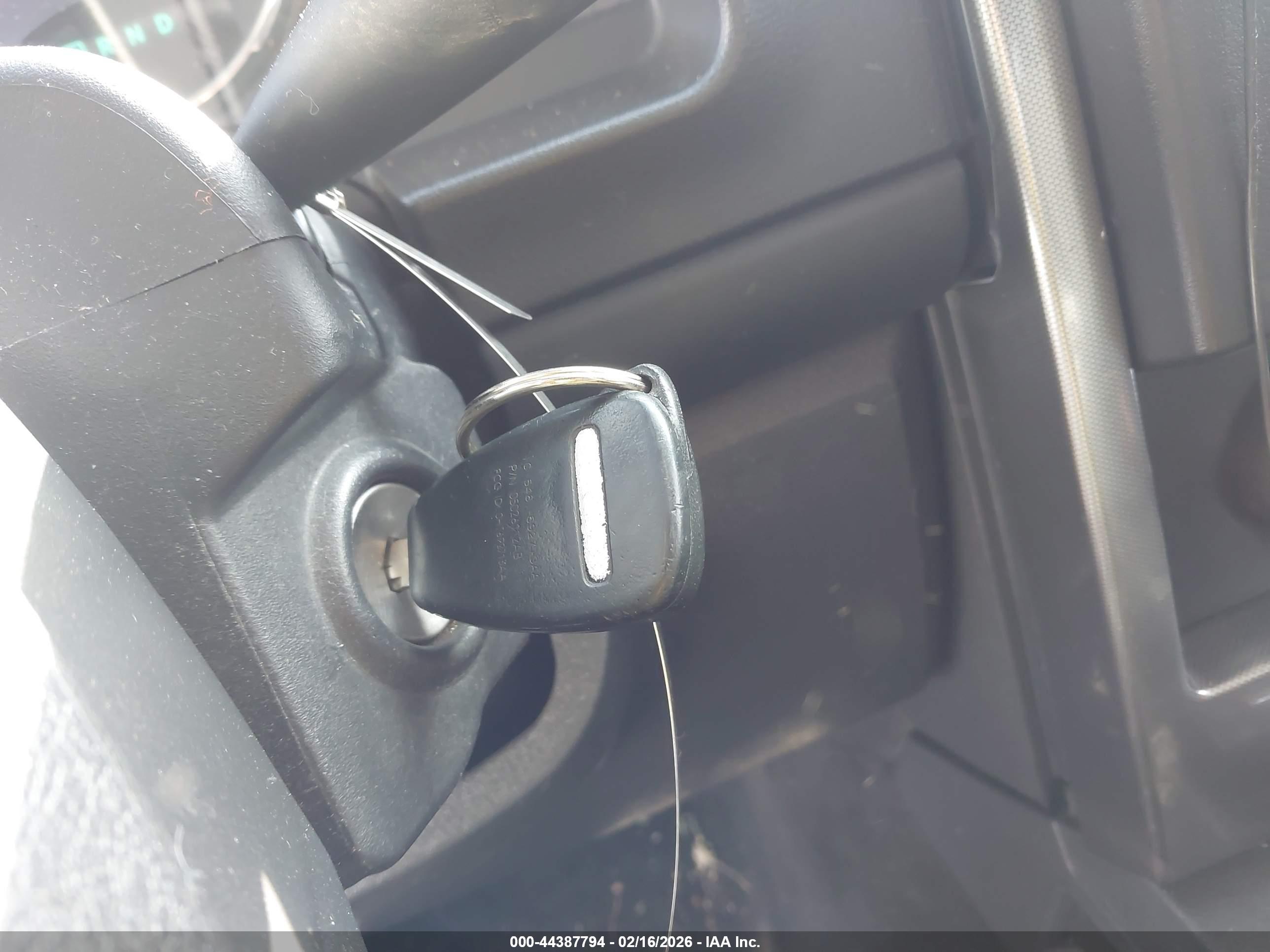 JEEP LIBERTY image 11