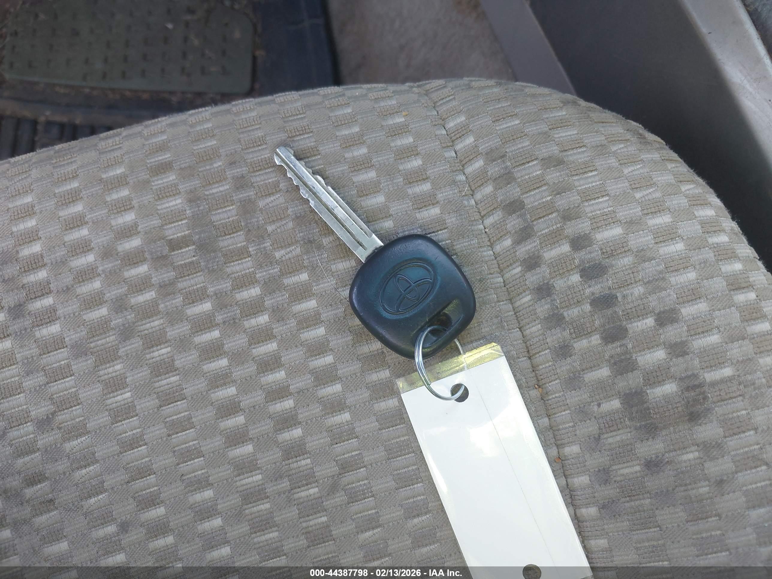 TOYOTA 4RUNNER image 11