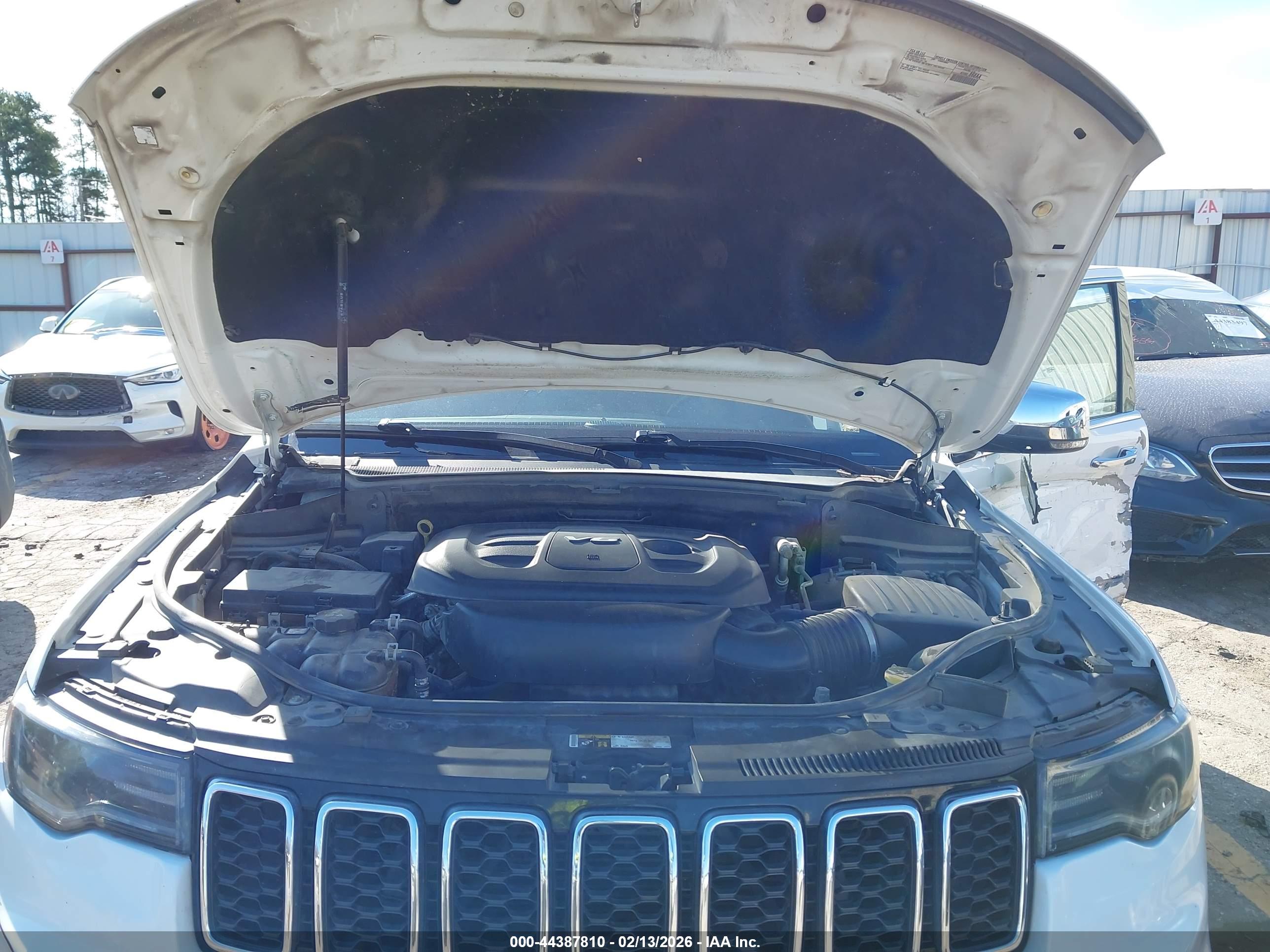 JEEP GRAND image 10