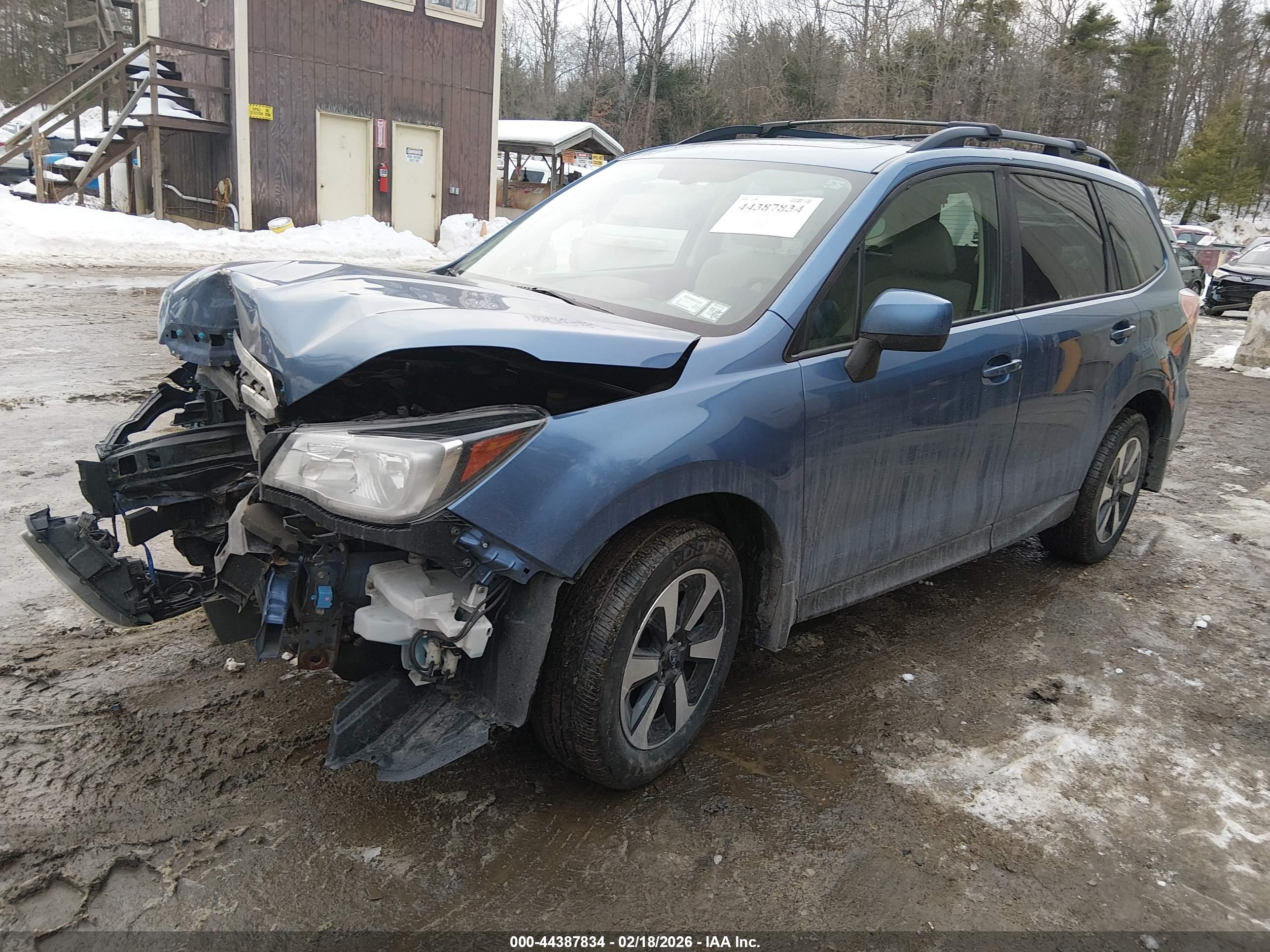 SUBARU FORESTER image 2