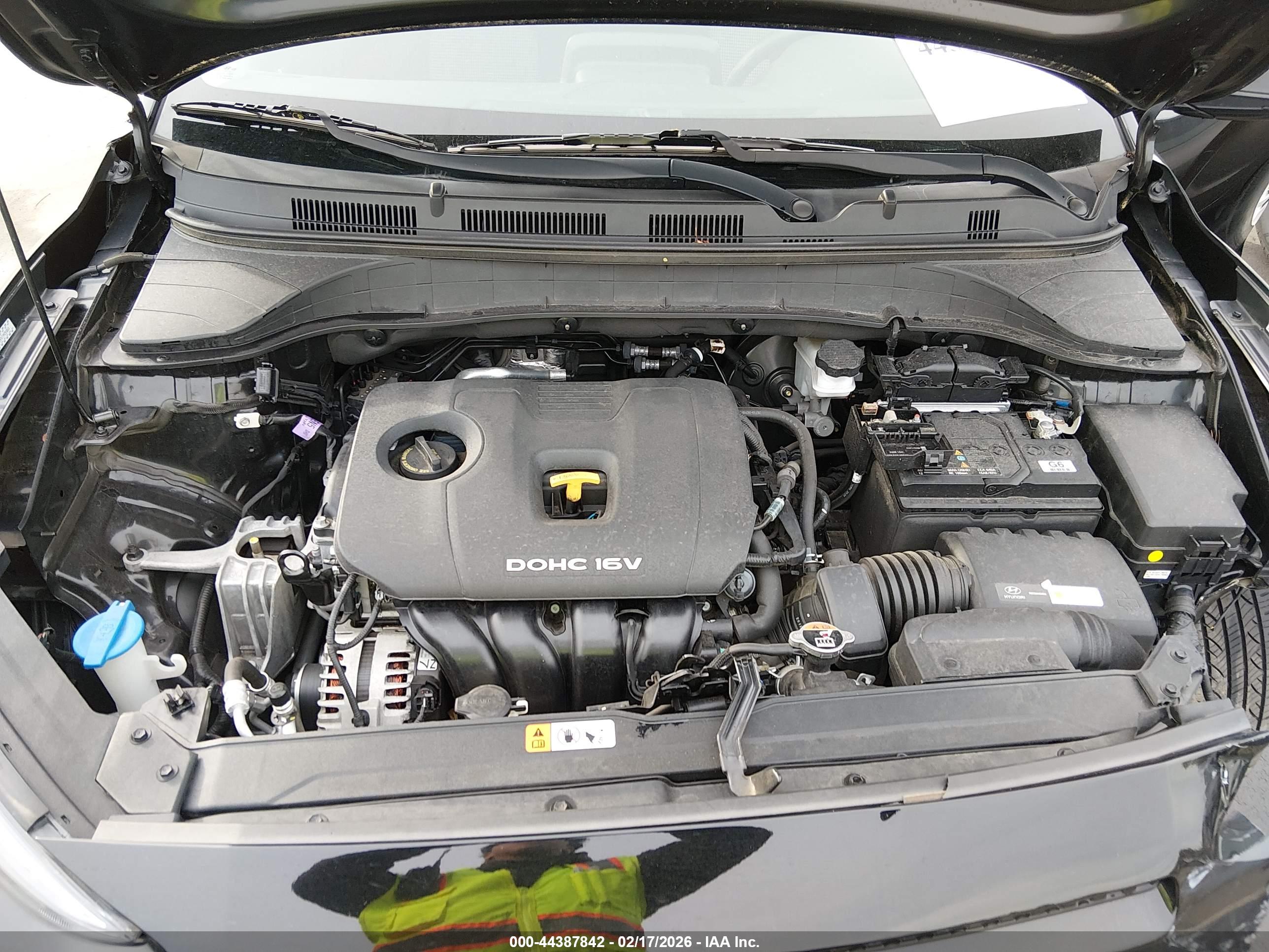 HYUNDAI KONA image 10