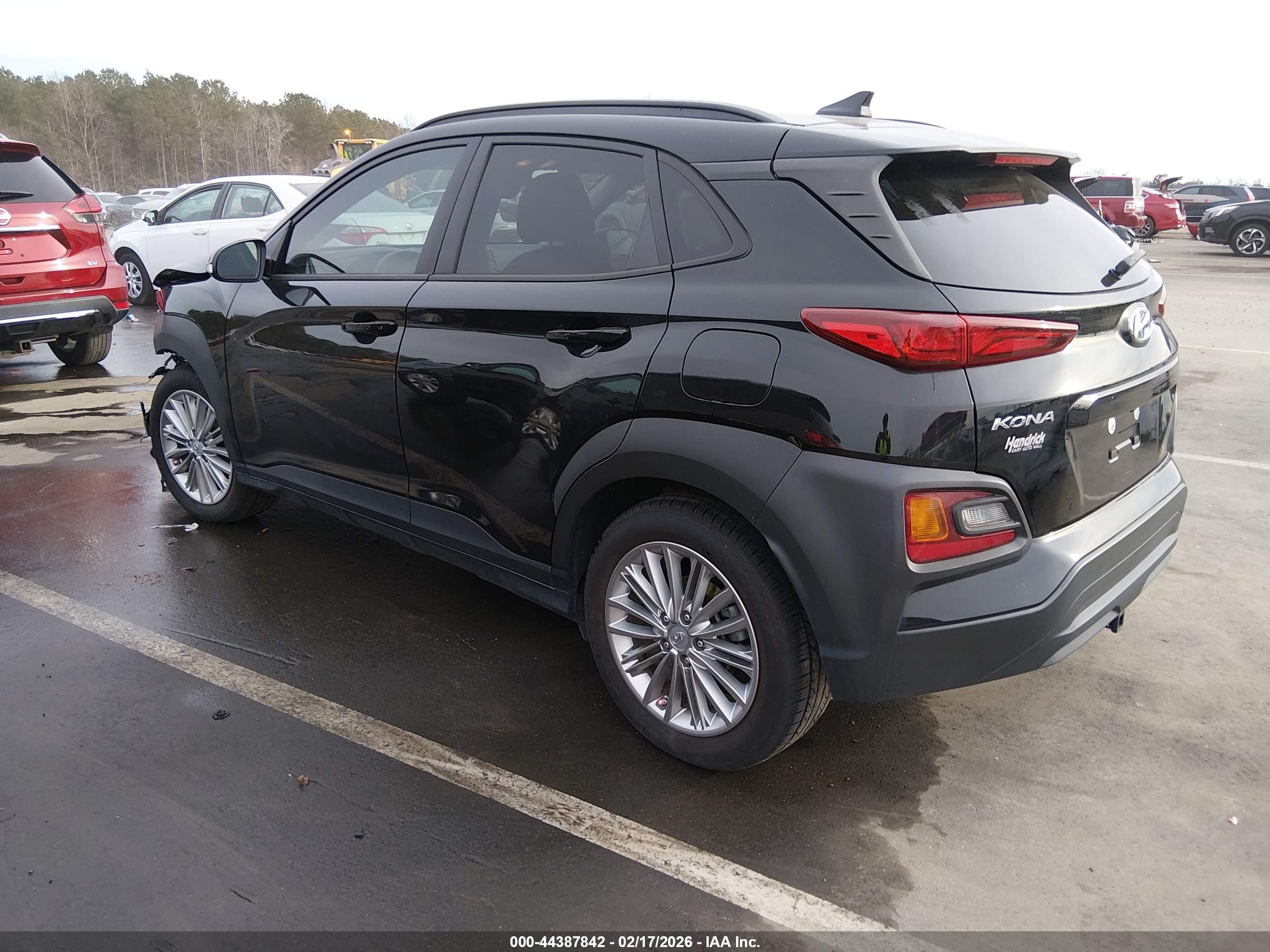 HYUNDAI KONA image 3