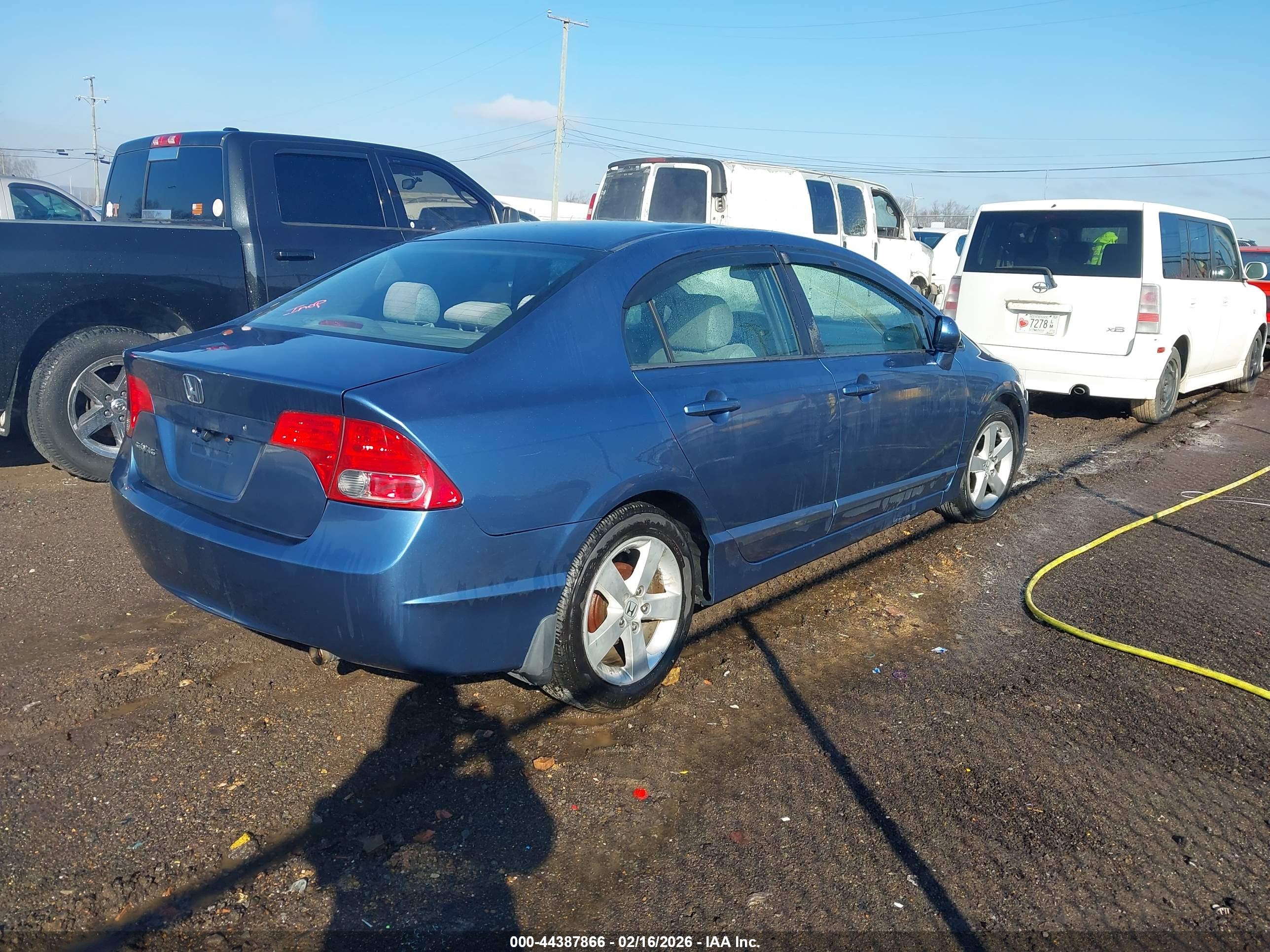 HONDA CIVIC image 4