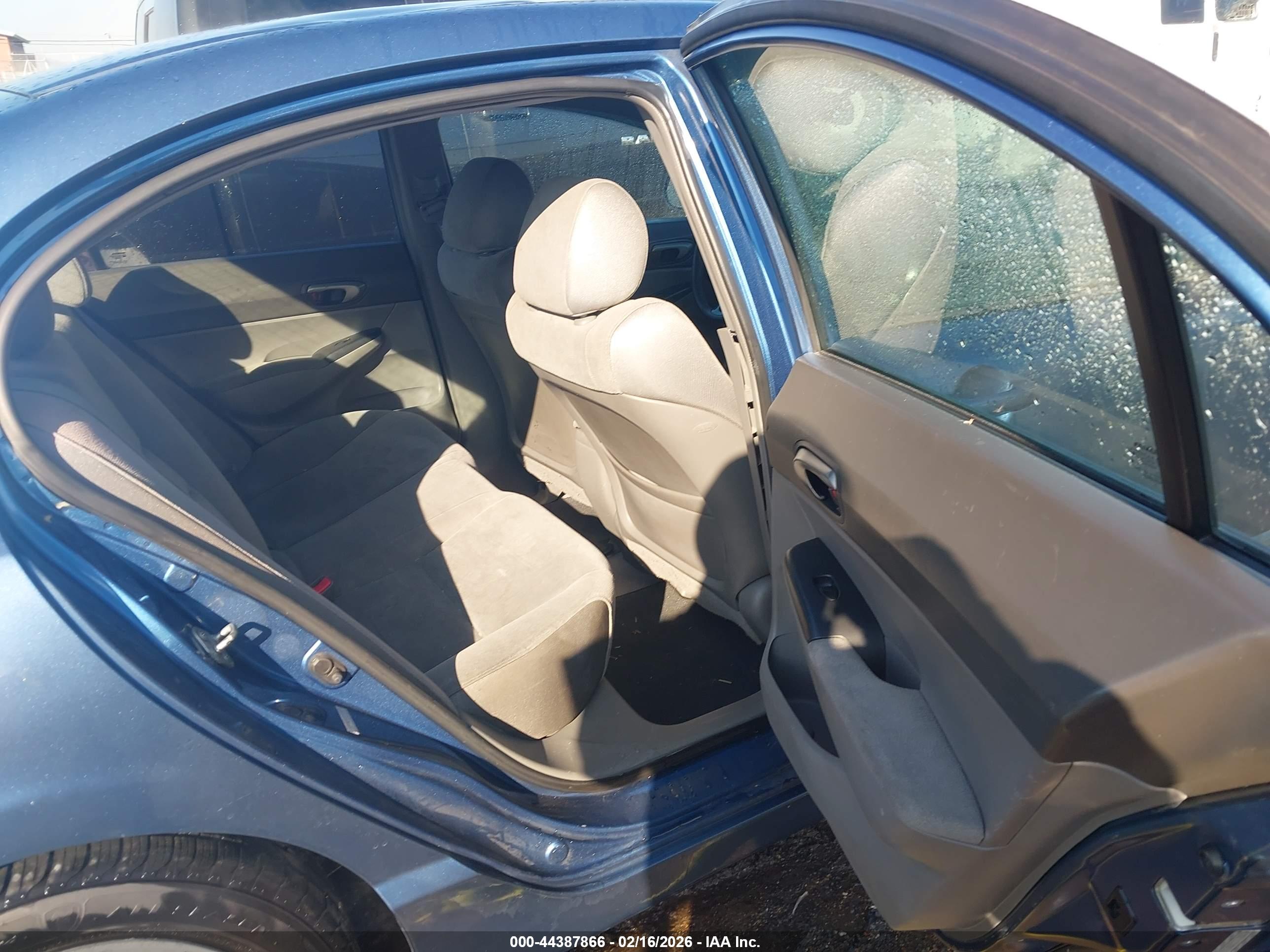 HONDA CIVIC image 8