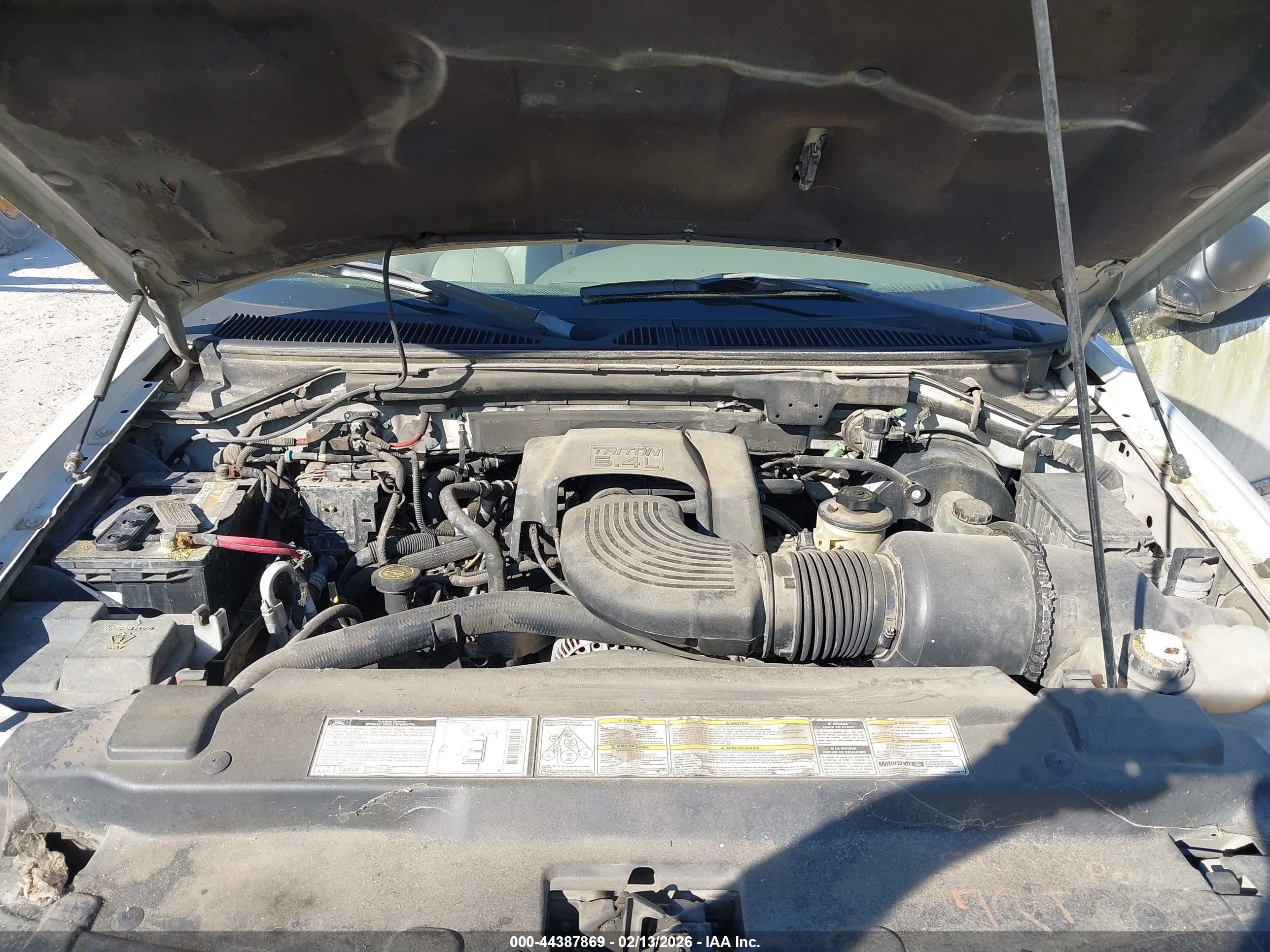 FORD EXPEDITION image 10