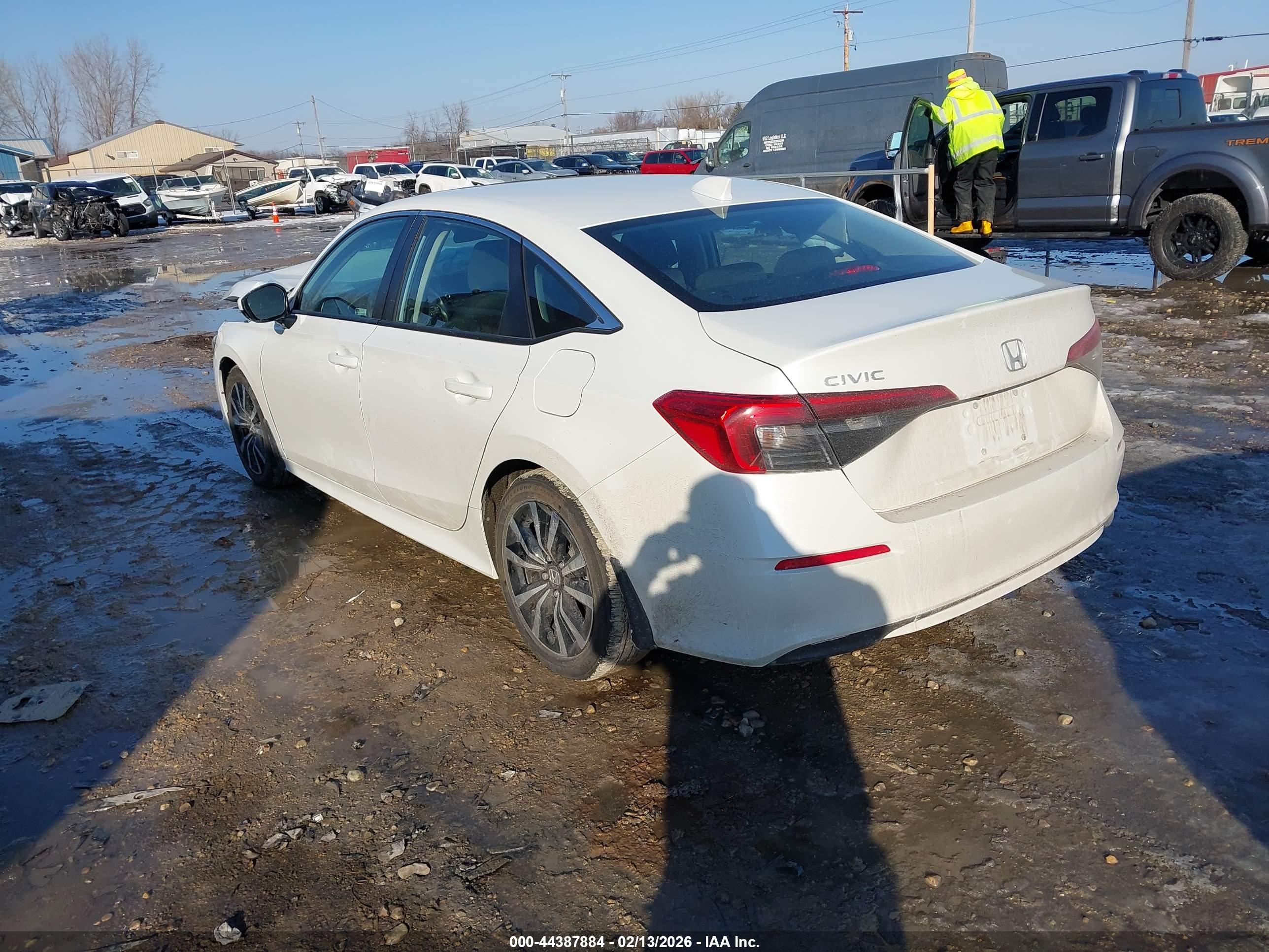 HONDA CIVIC image 3