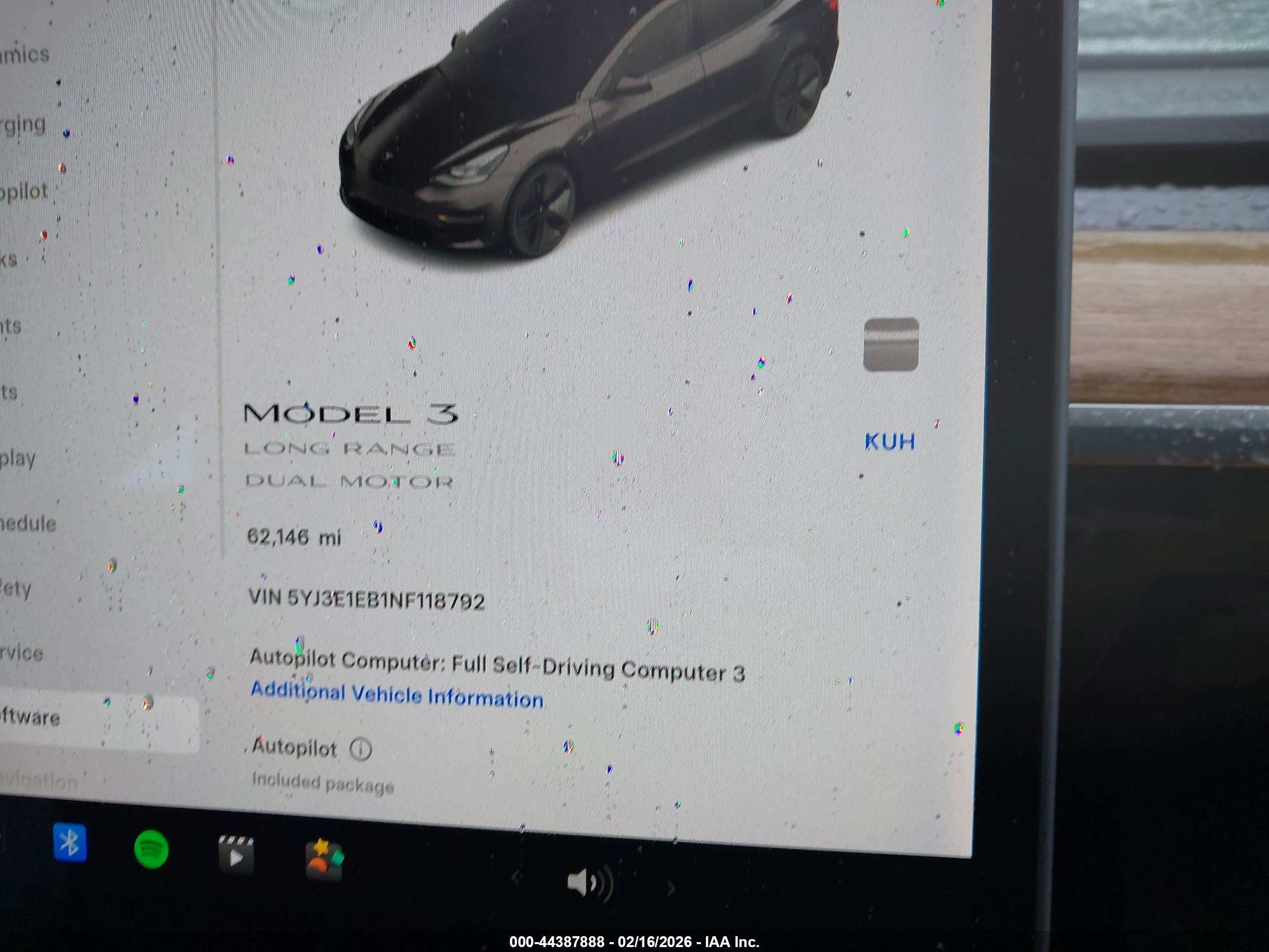 TESLA MODEL image 7