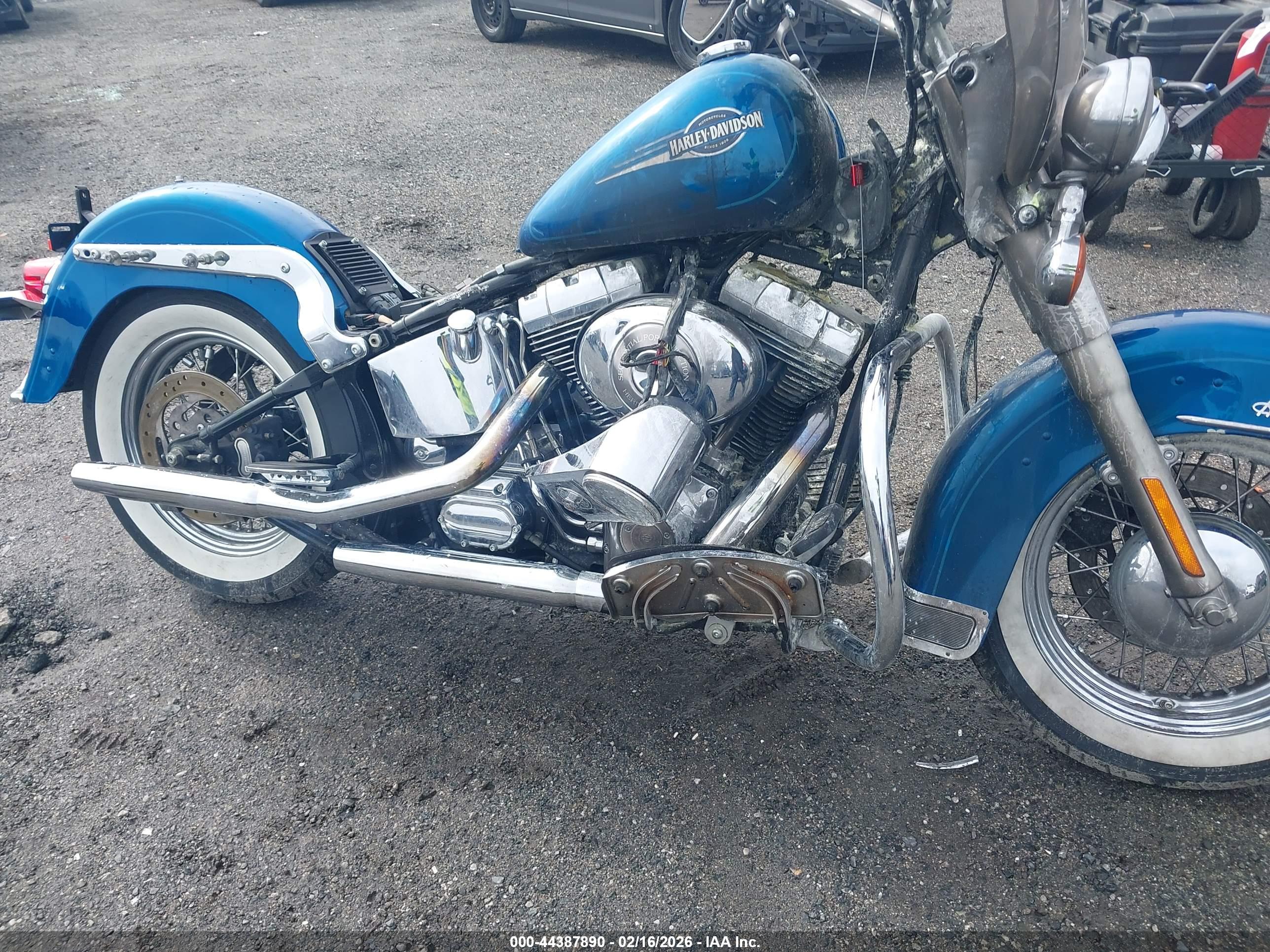 HARLEY-DAVIDSON FLSTCI image 8