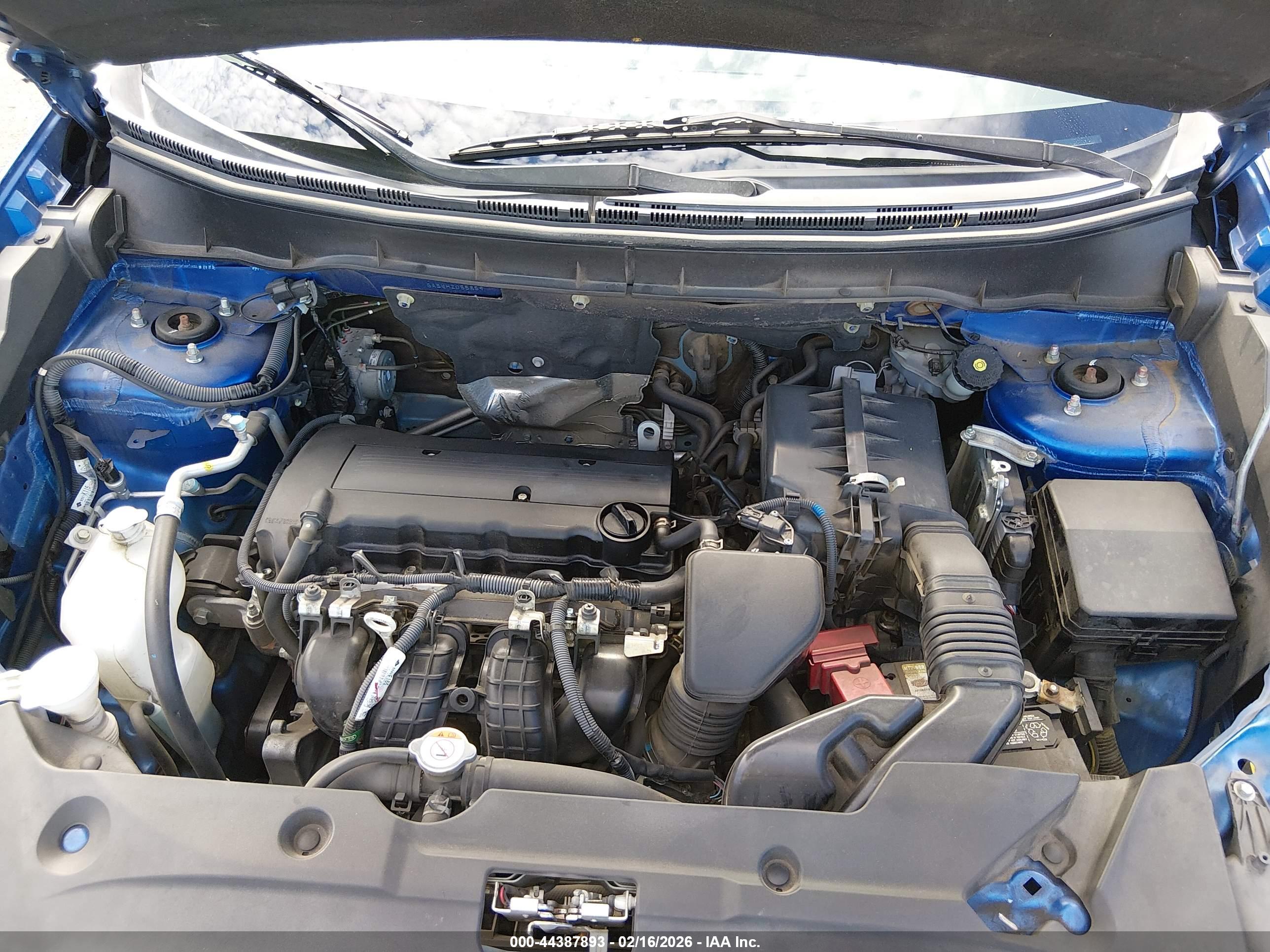 MITSUBISHI OUTLANDER image 10