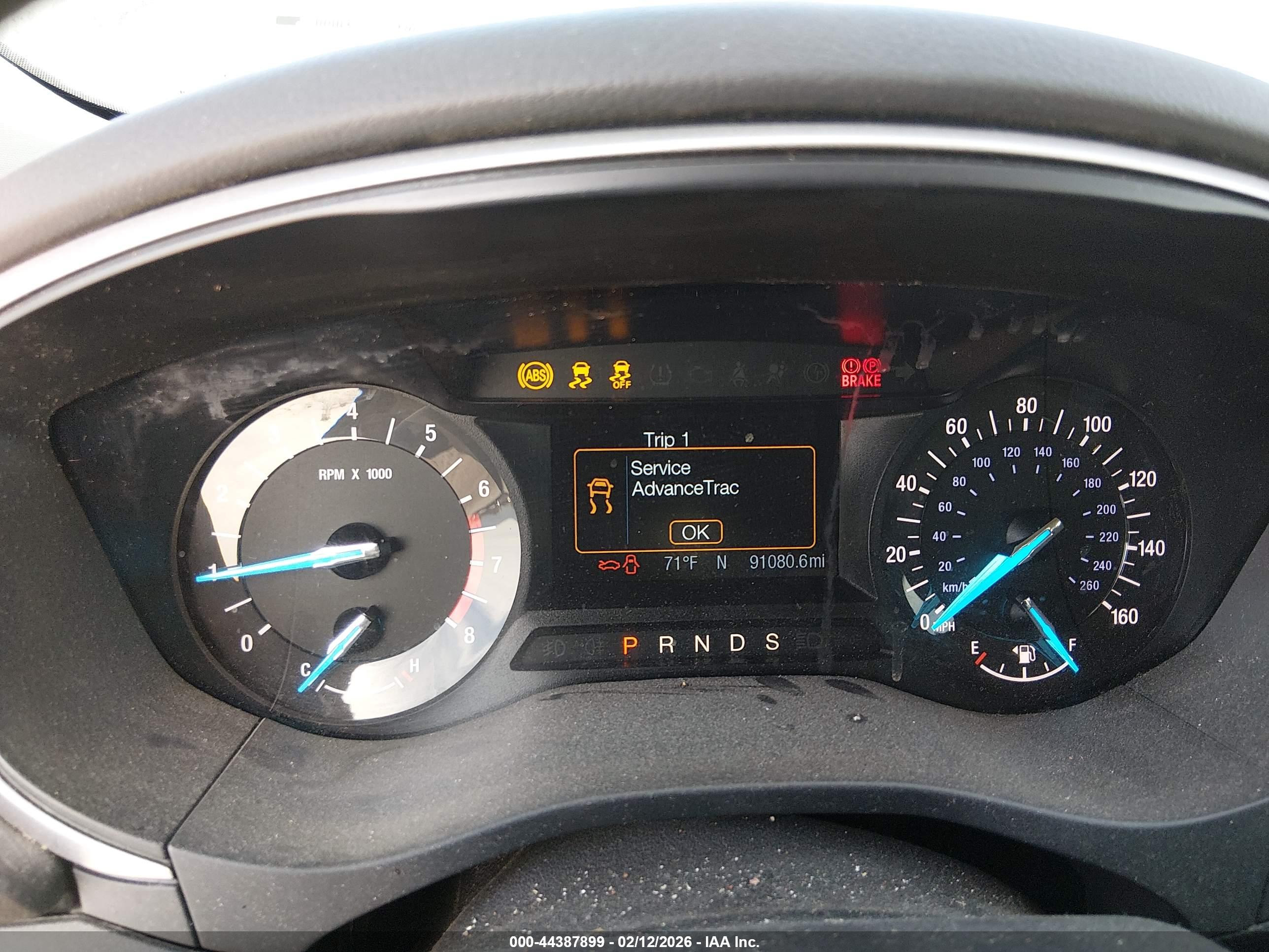 FORD FUSION image 7