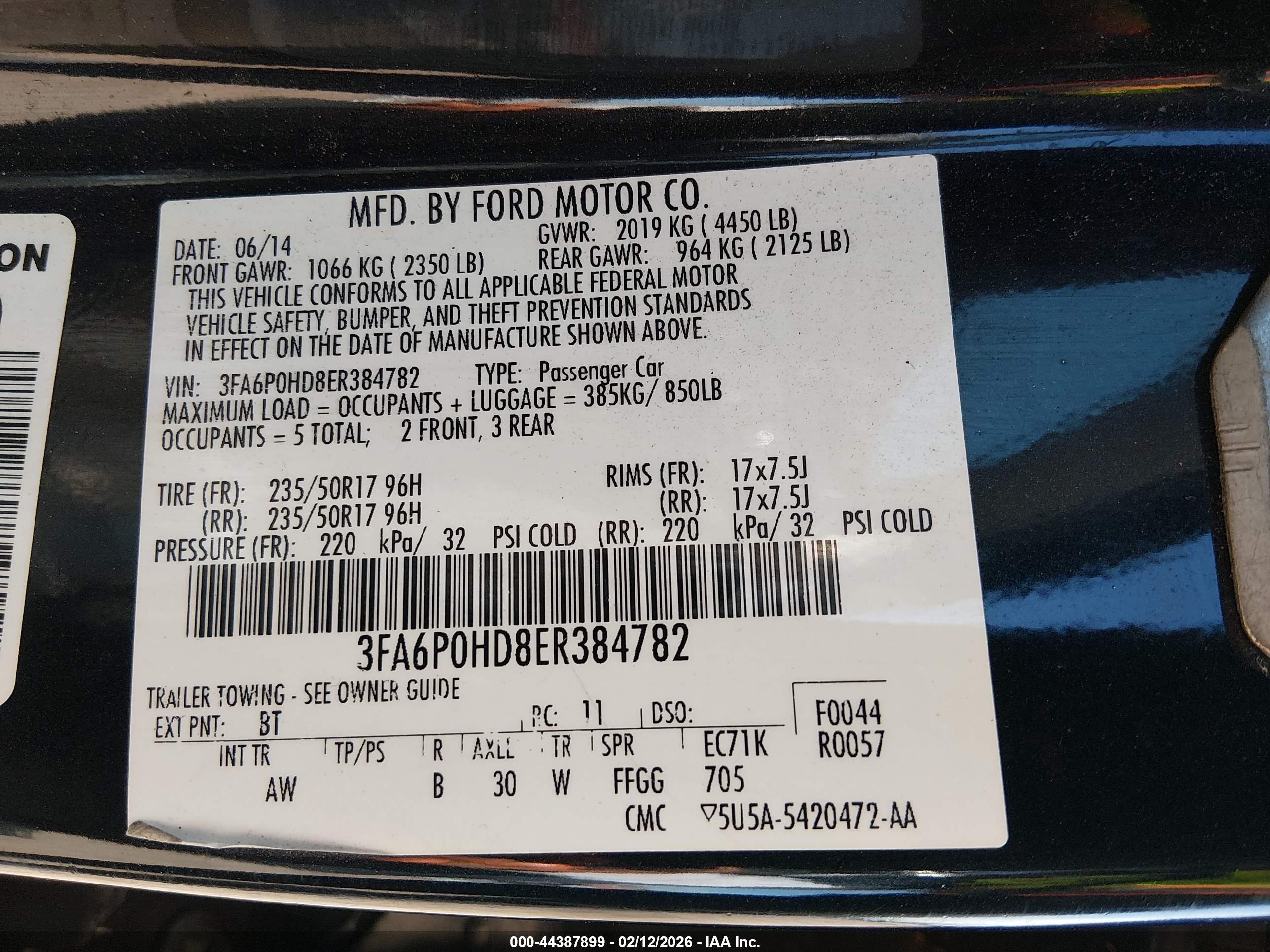 FORD FUSION image 9
