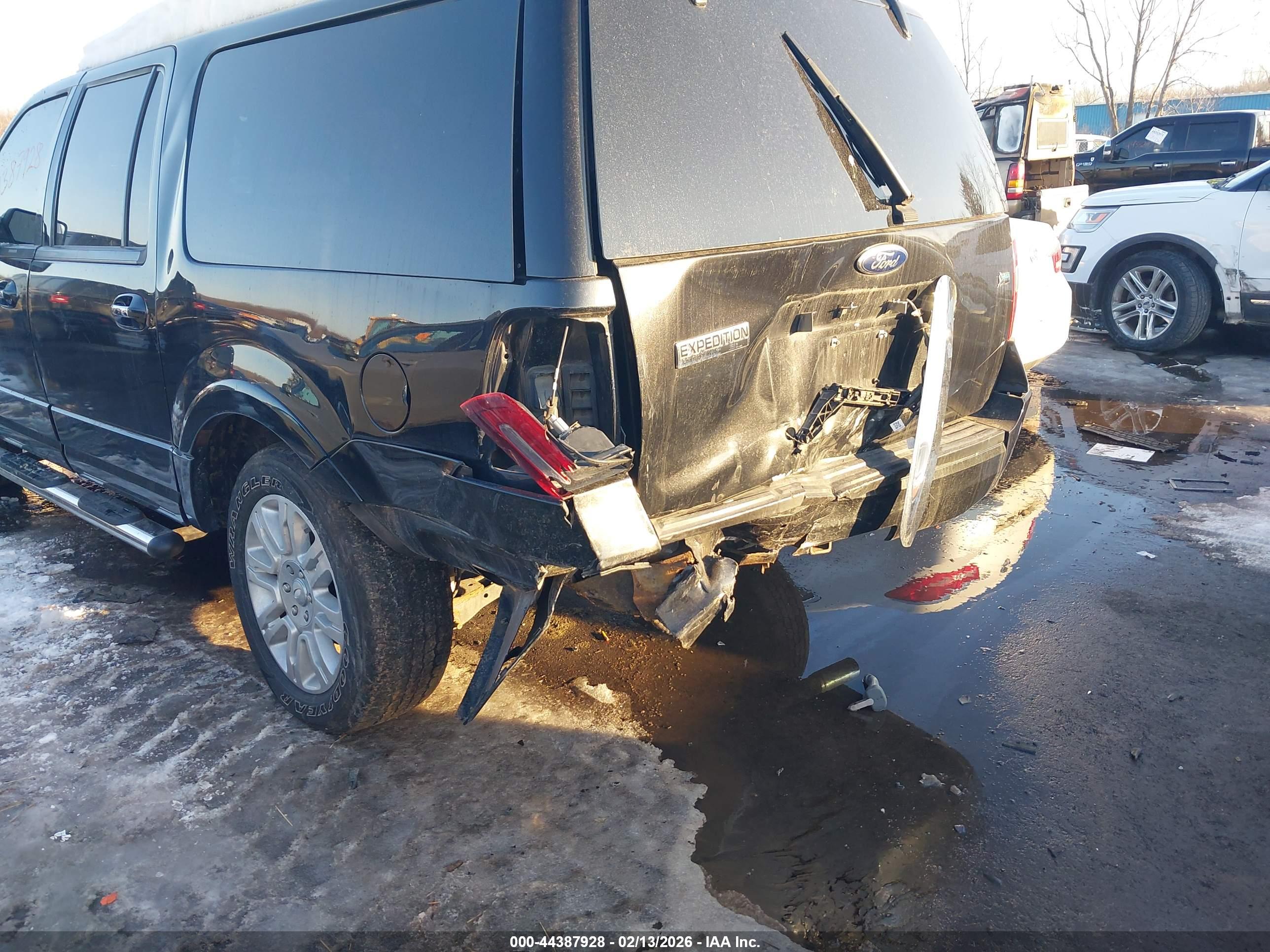 FORD EXPEDITION image 6